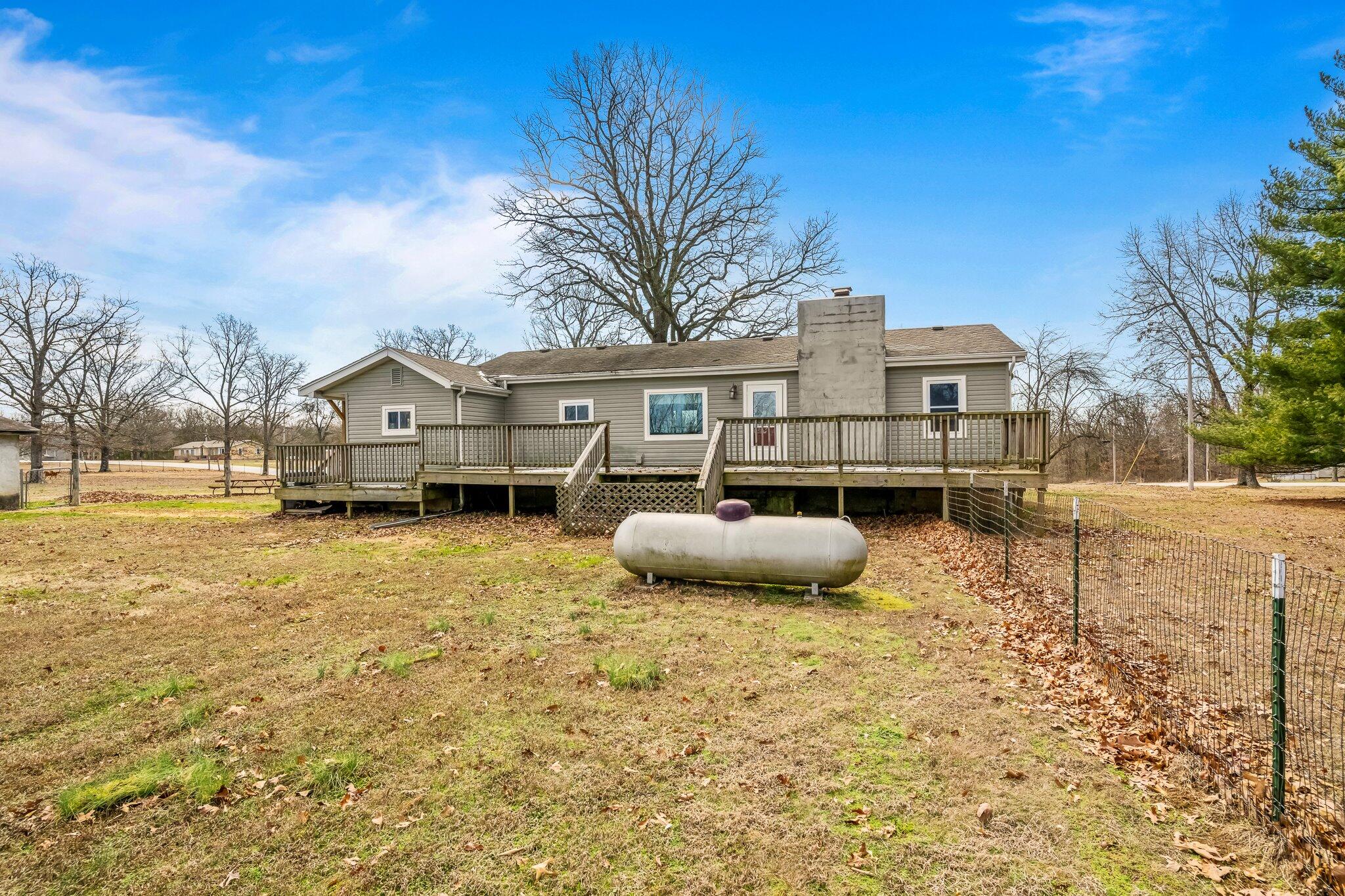 3253 East Farm Road 34 Property Photo 6