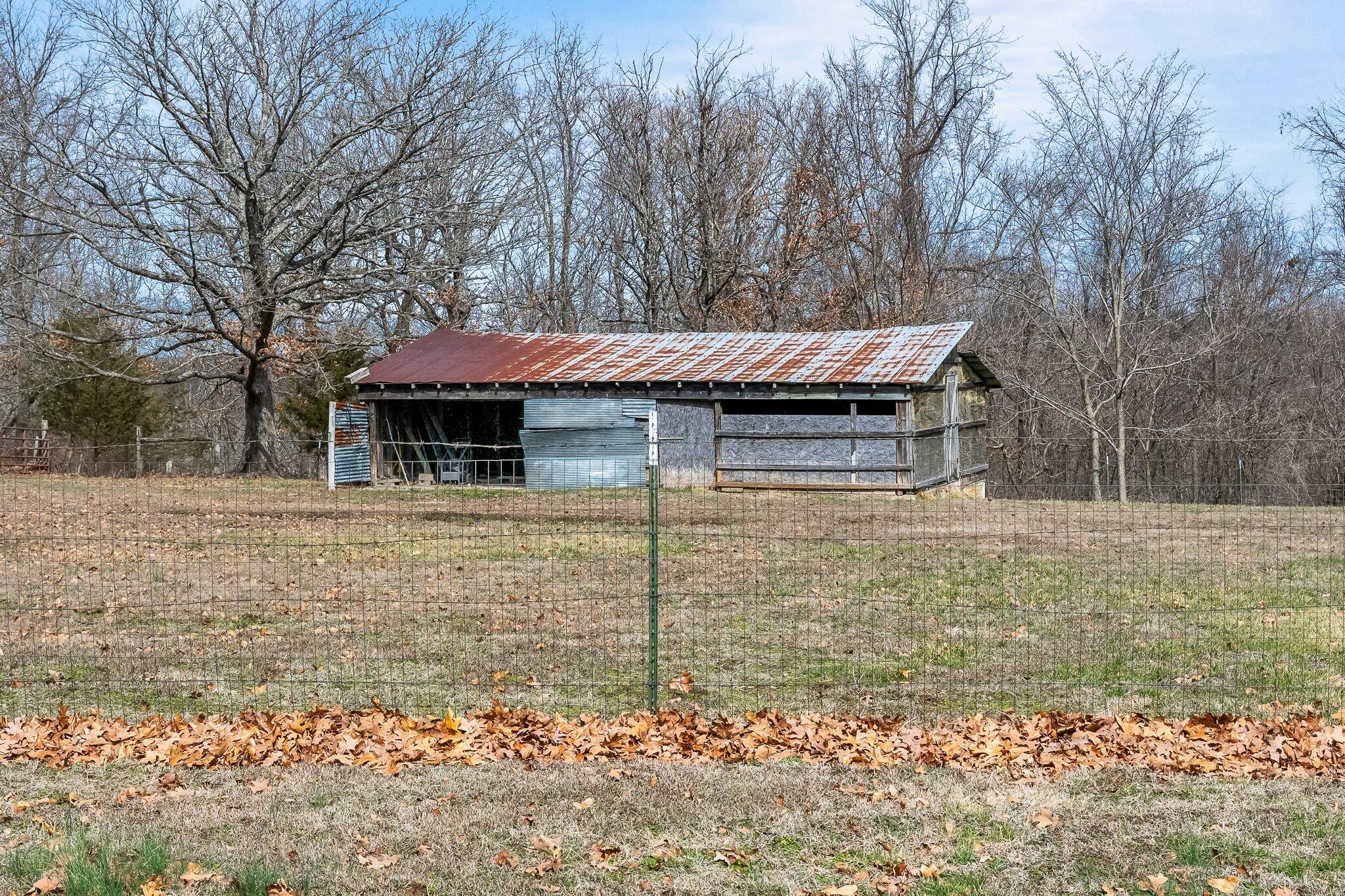 3253 East Farm Road 34 Property Photo 14
