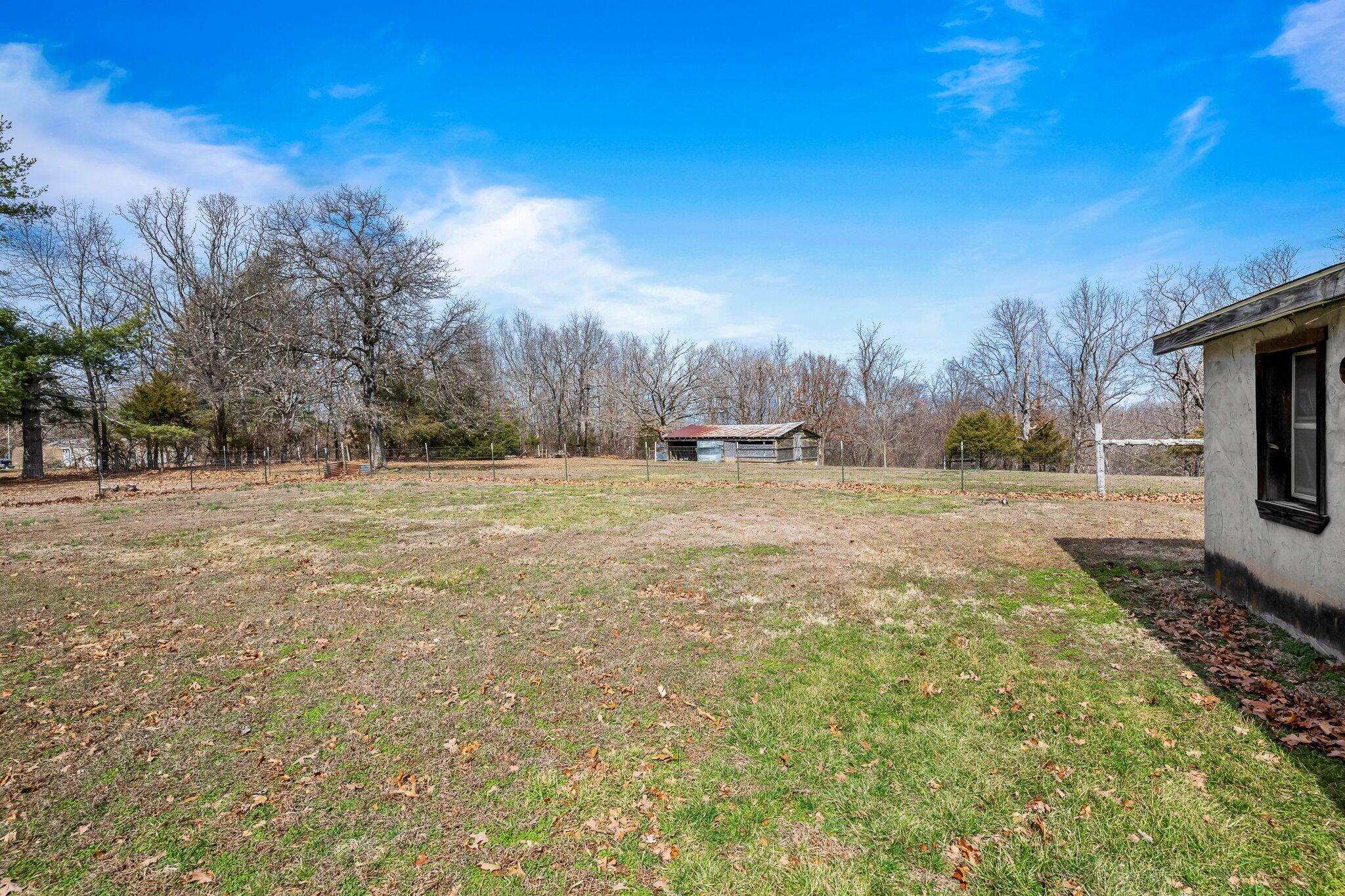 3253 East Farm Road 34 Property Photo 17