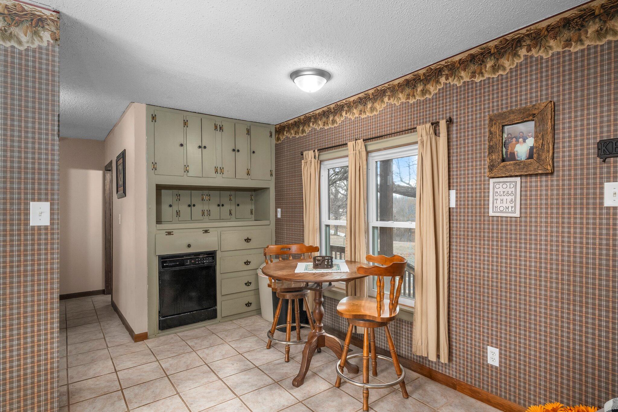 3253 East Farm Road 34 Property Photo 26