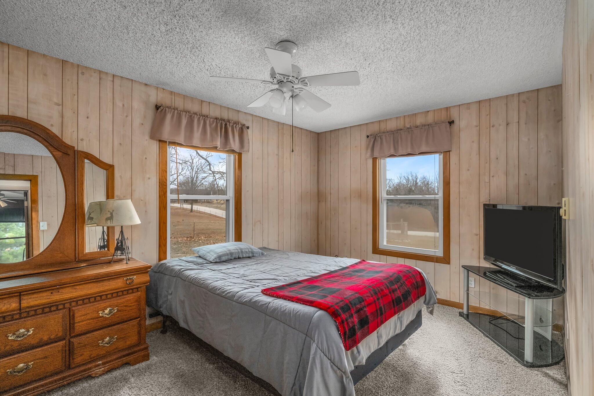 3253 East Farm Road 34 Property Photo 30