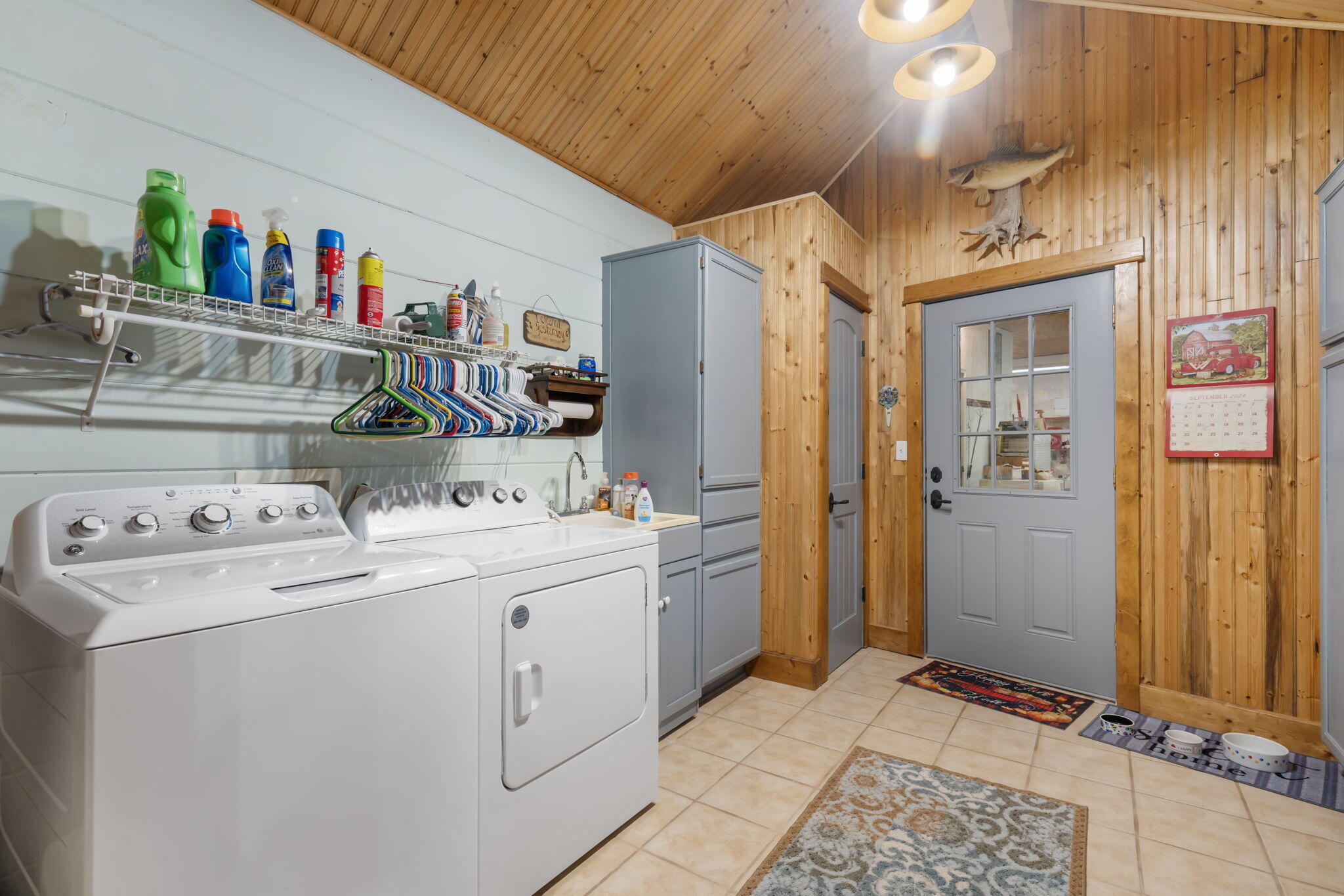 446 Alyeska Point Road Property Photo 26