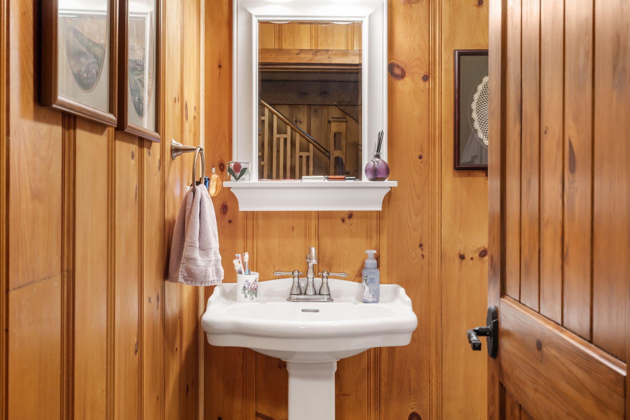 446 Alyeska Point Road Property Photo 28