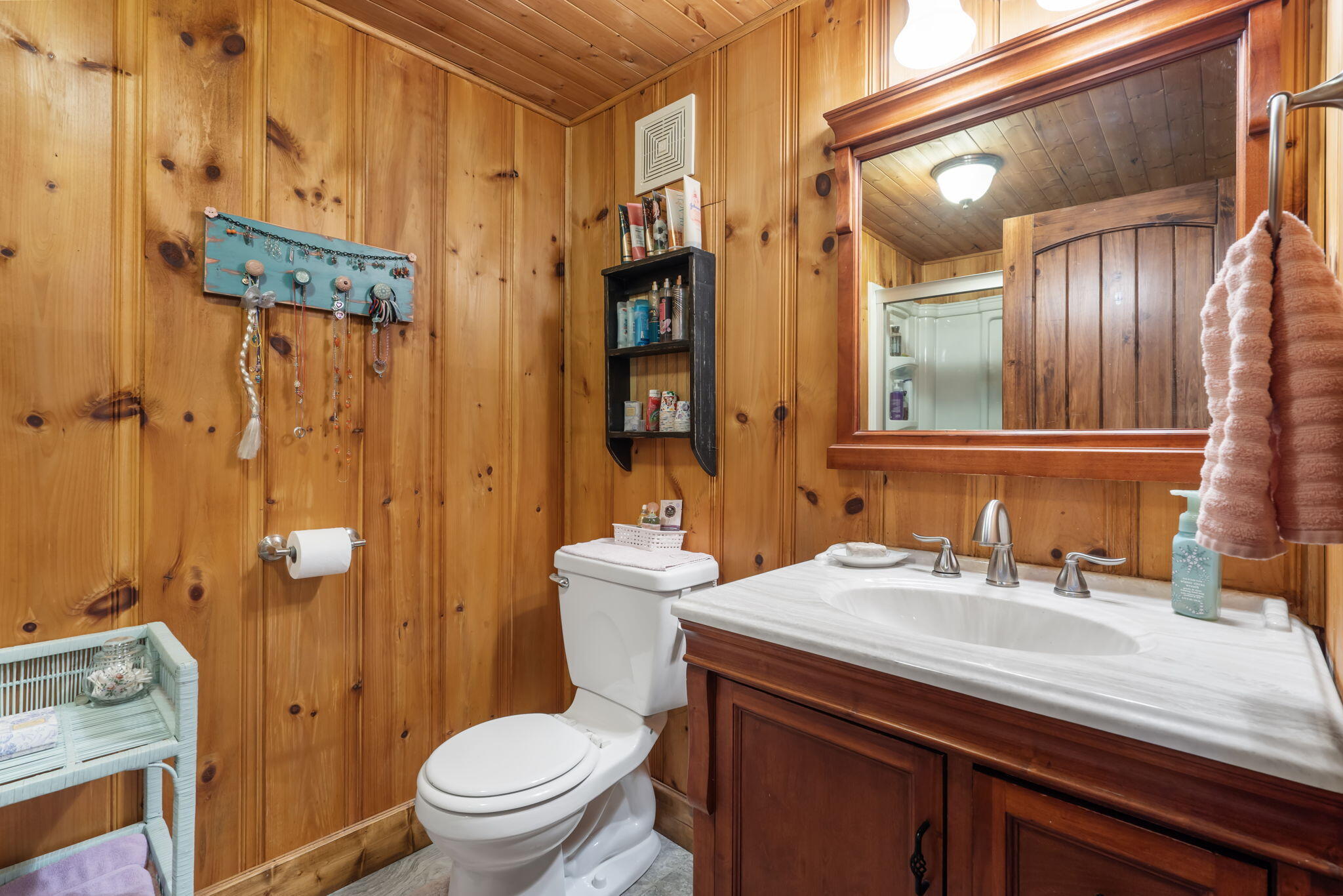 446 Alyeska Point Road Property Photo 29