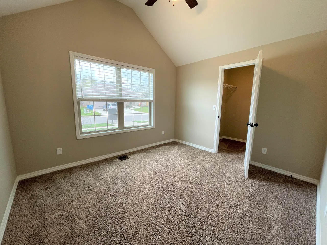 678 North Santa Monica Drive Property Photo 14