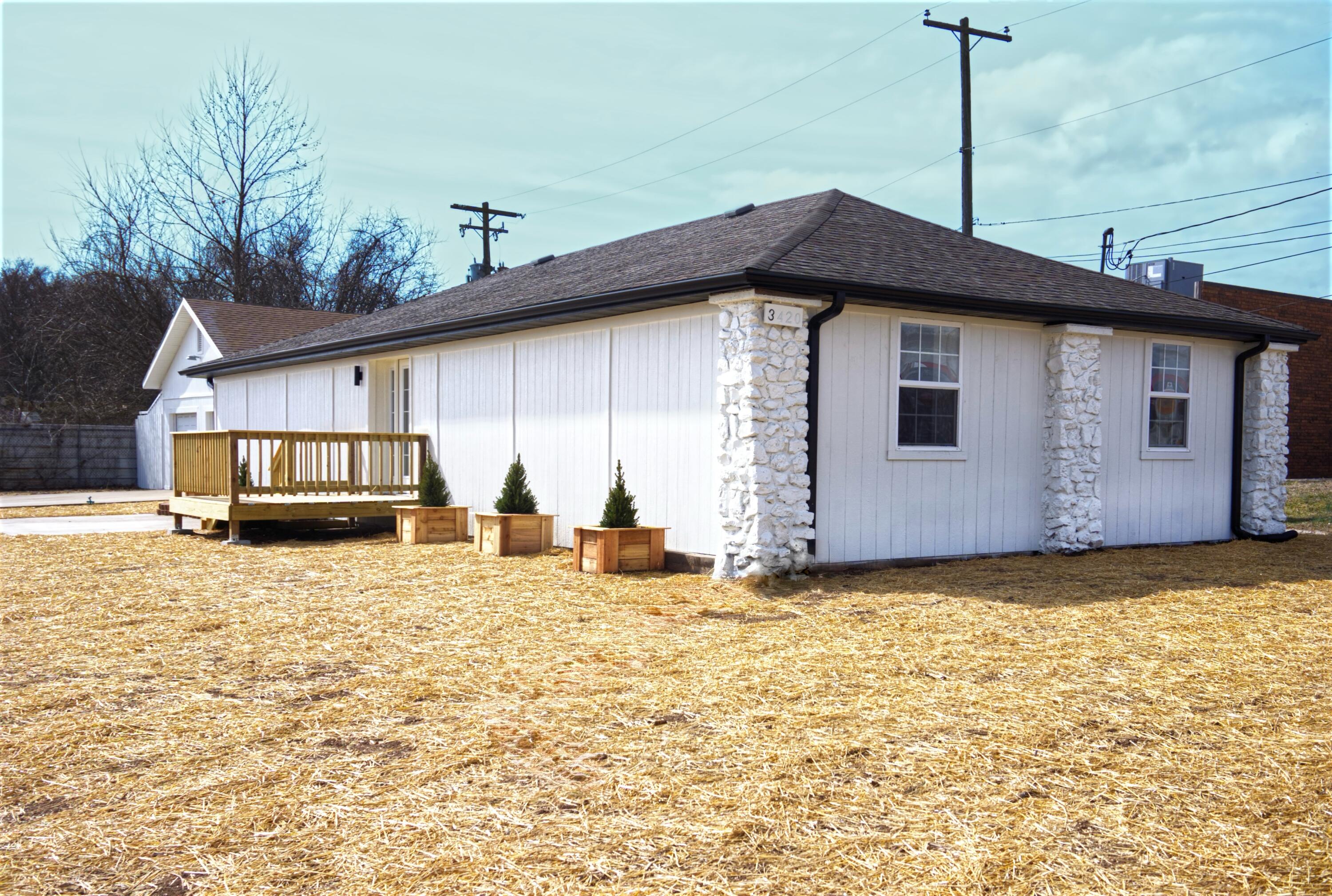 3420 West Division Street Property Photo