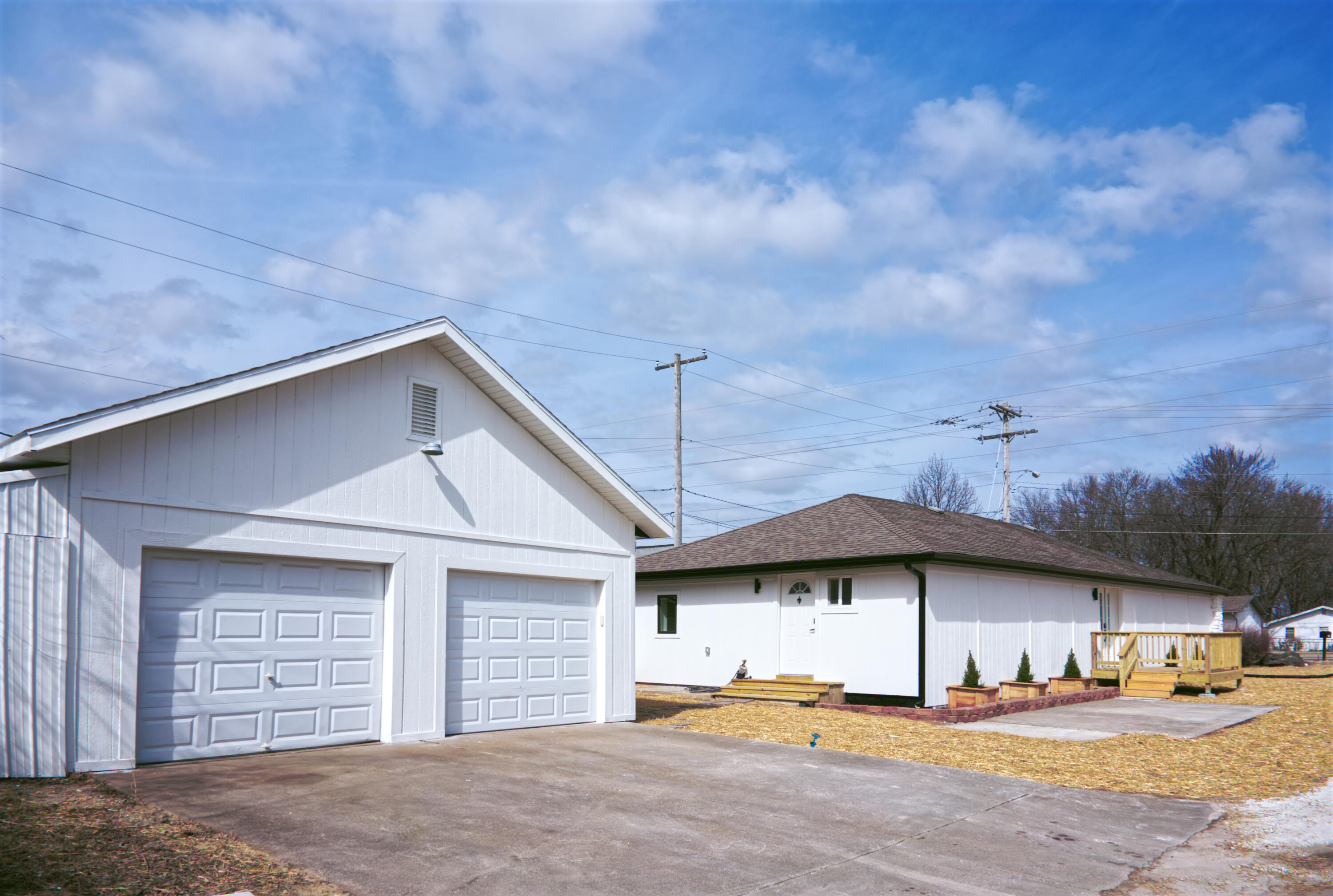 3420 West Division Street Property Photo 5