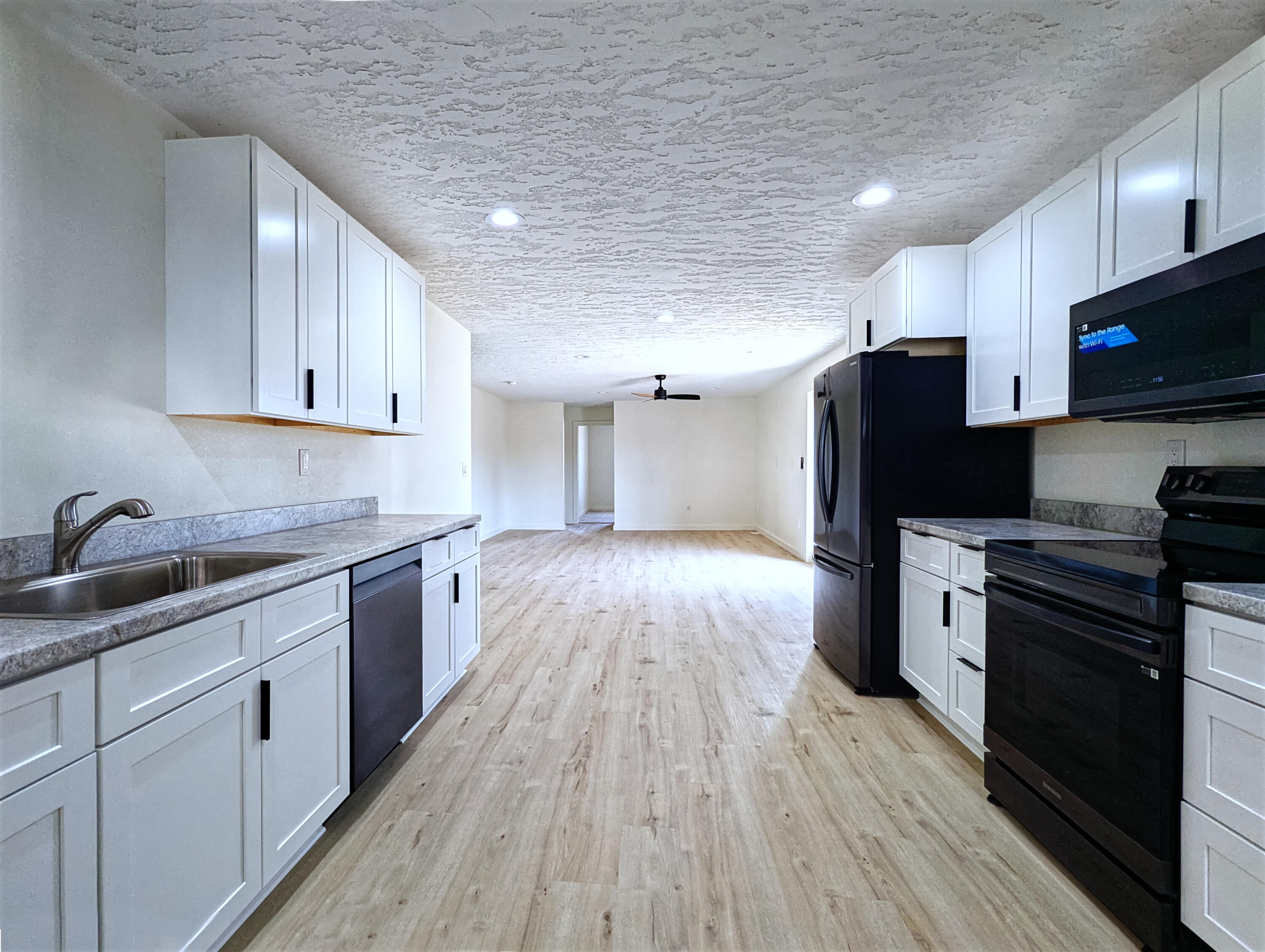 3420 West Division Street Property Photo 14