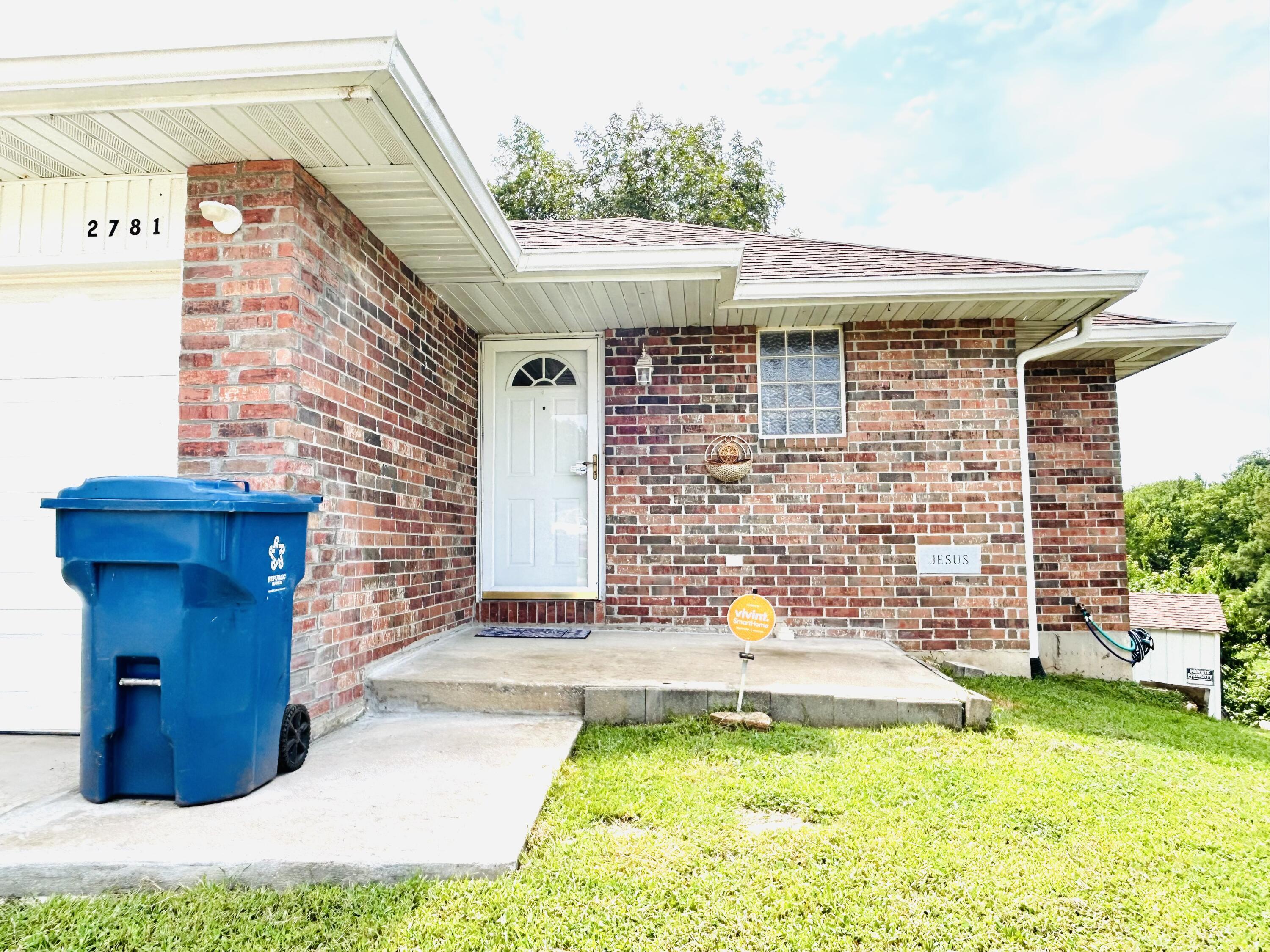 2781&2783 South Meadowlark Avenue Property Photo 2