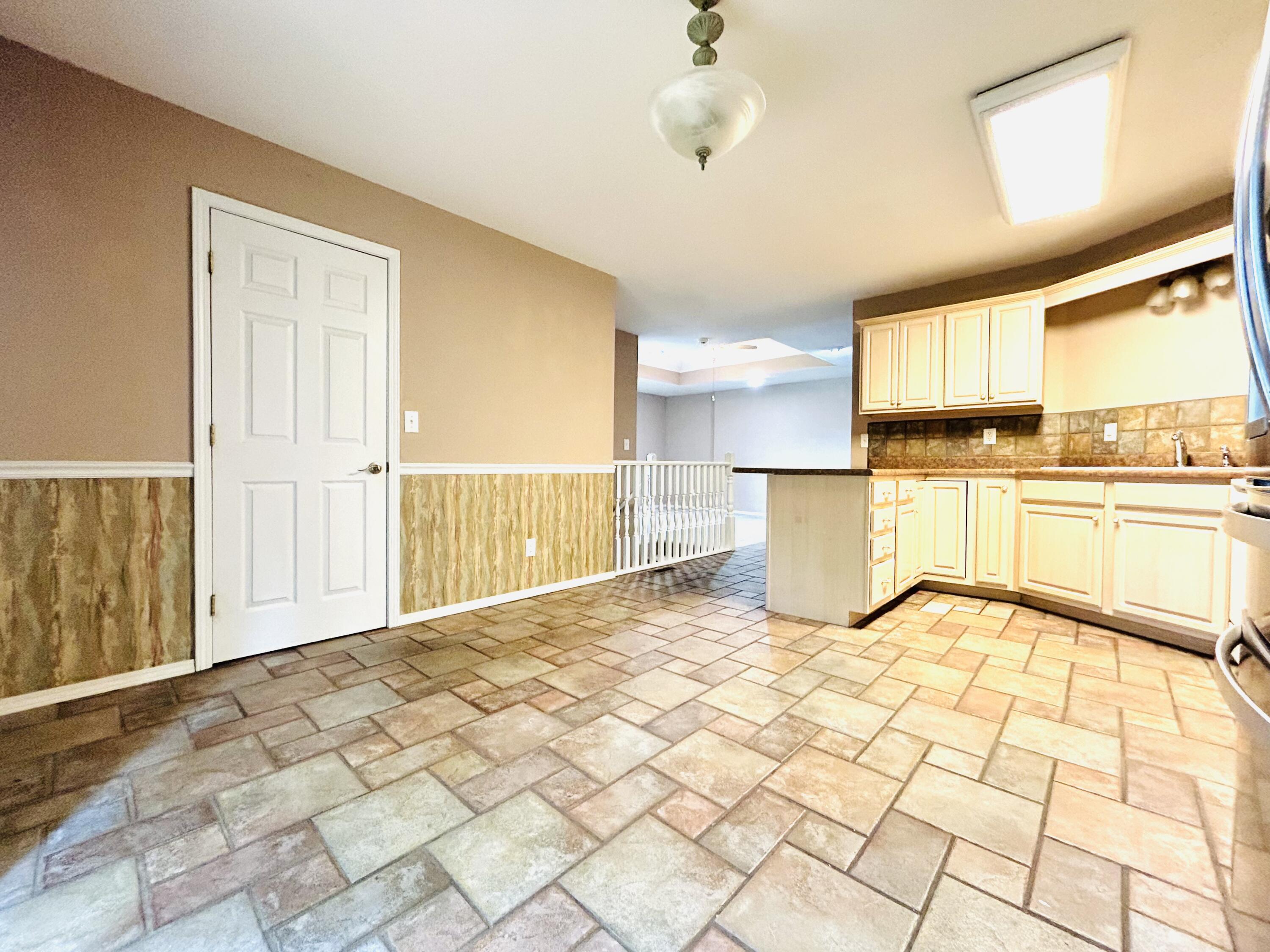 2781&2783 South Meadowlark Avenue Property Photo 7