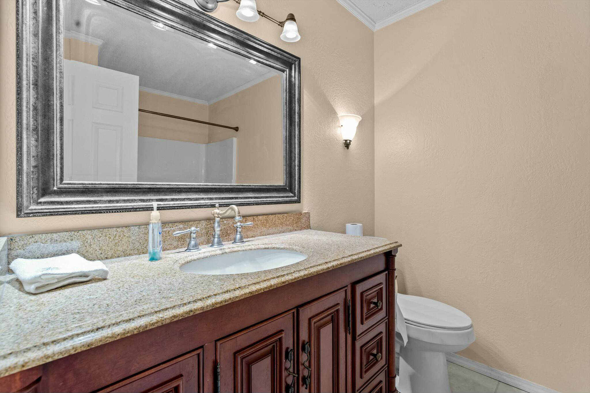 4484 South Leroy Avenue Property Photo 18