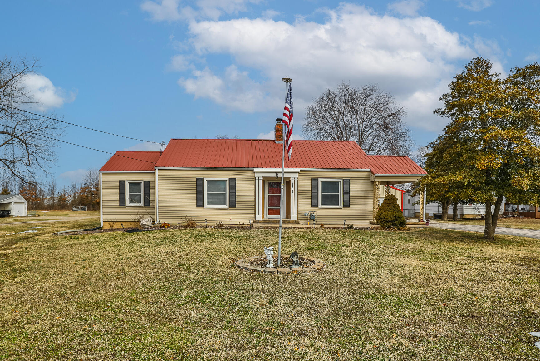 1101 West Washington Street Property Photo