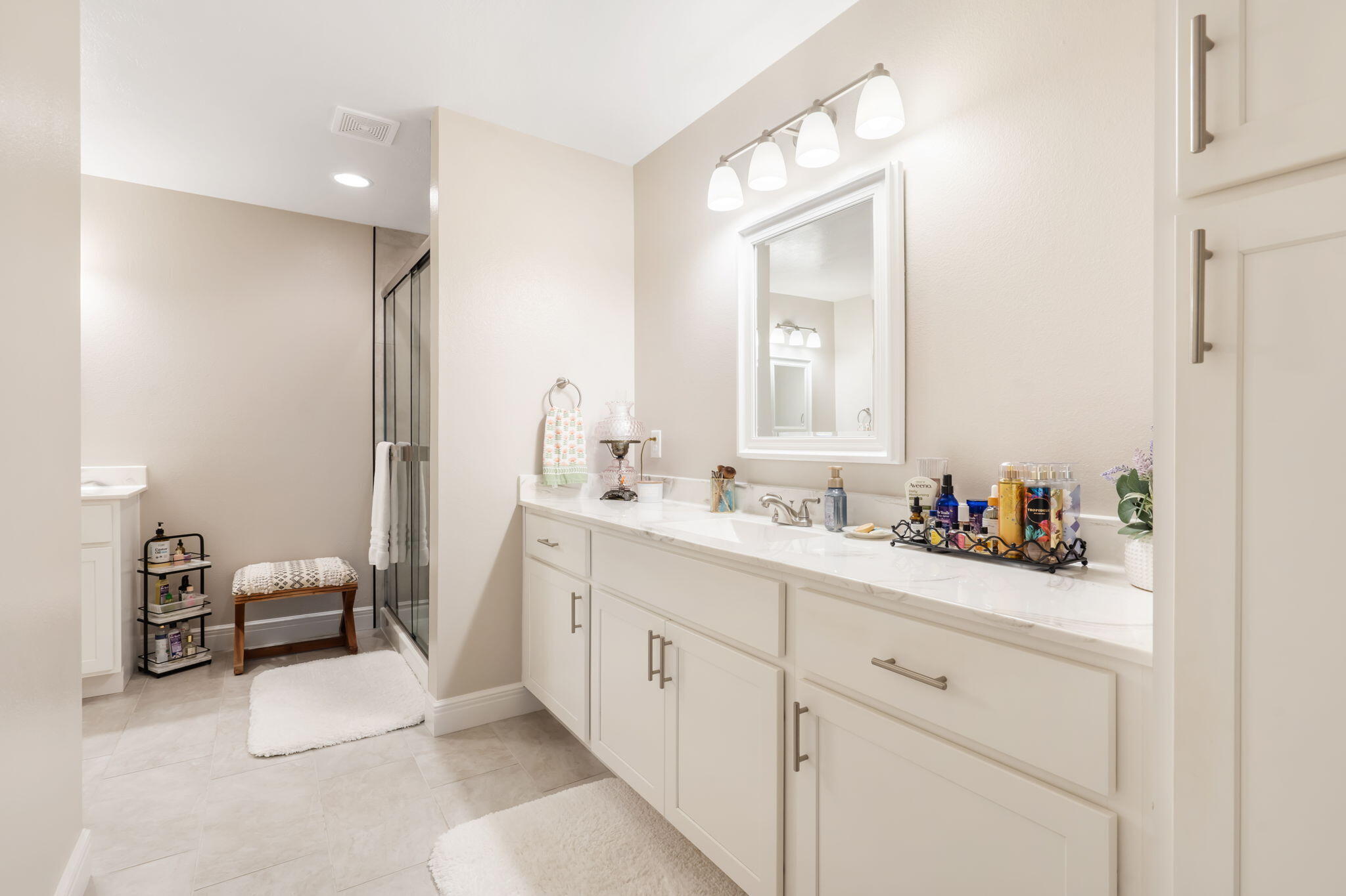 4427 East Kentbrook Drive Property Photo 15