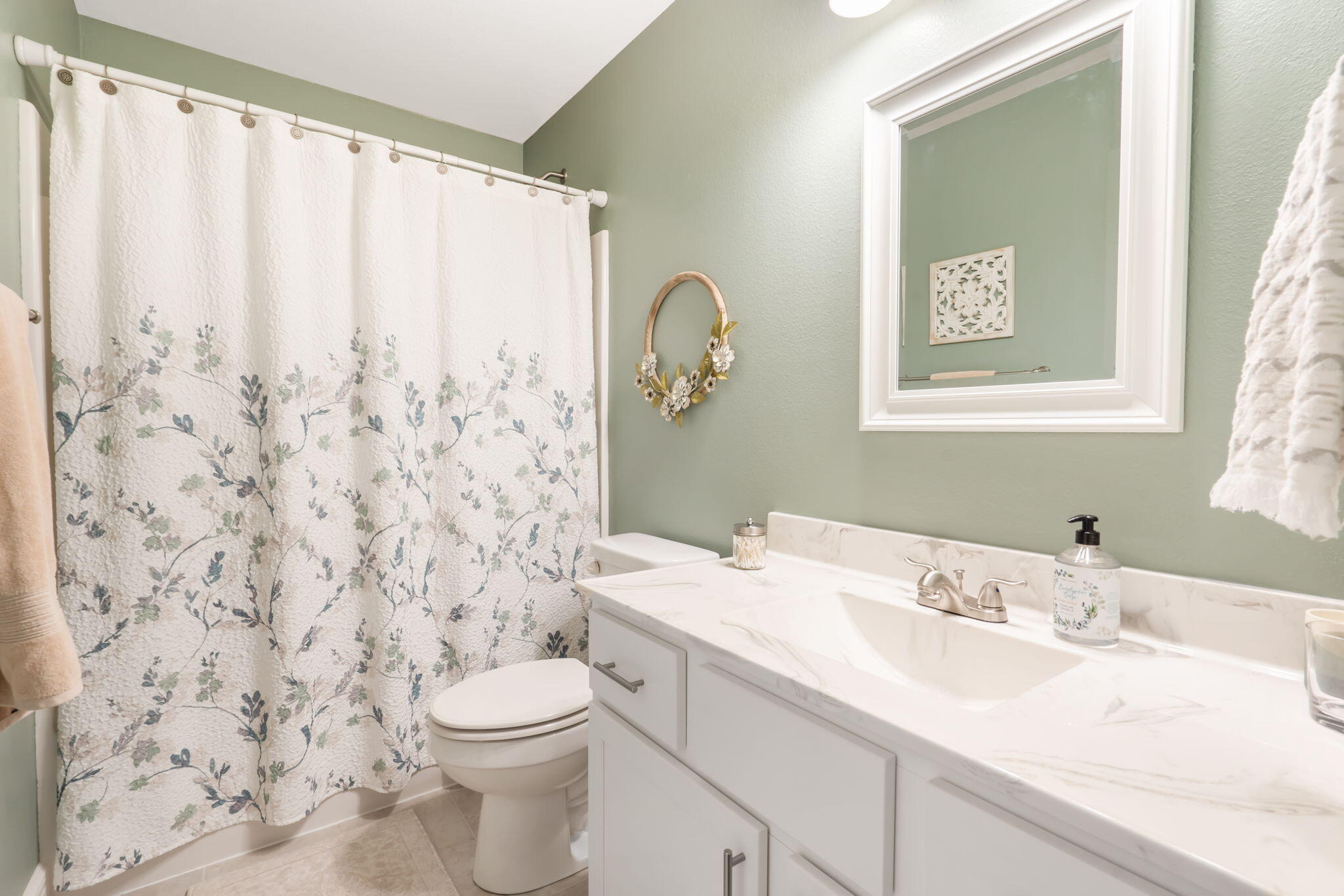 4427 East Kentbrook Drive Property Photo 19