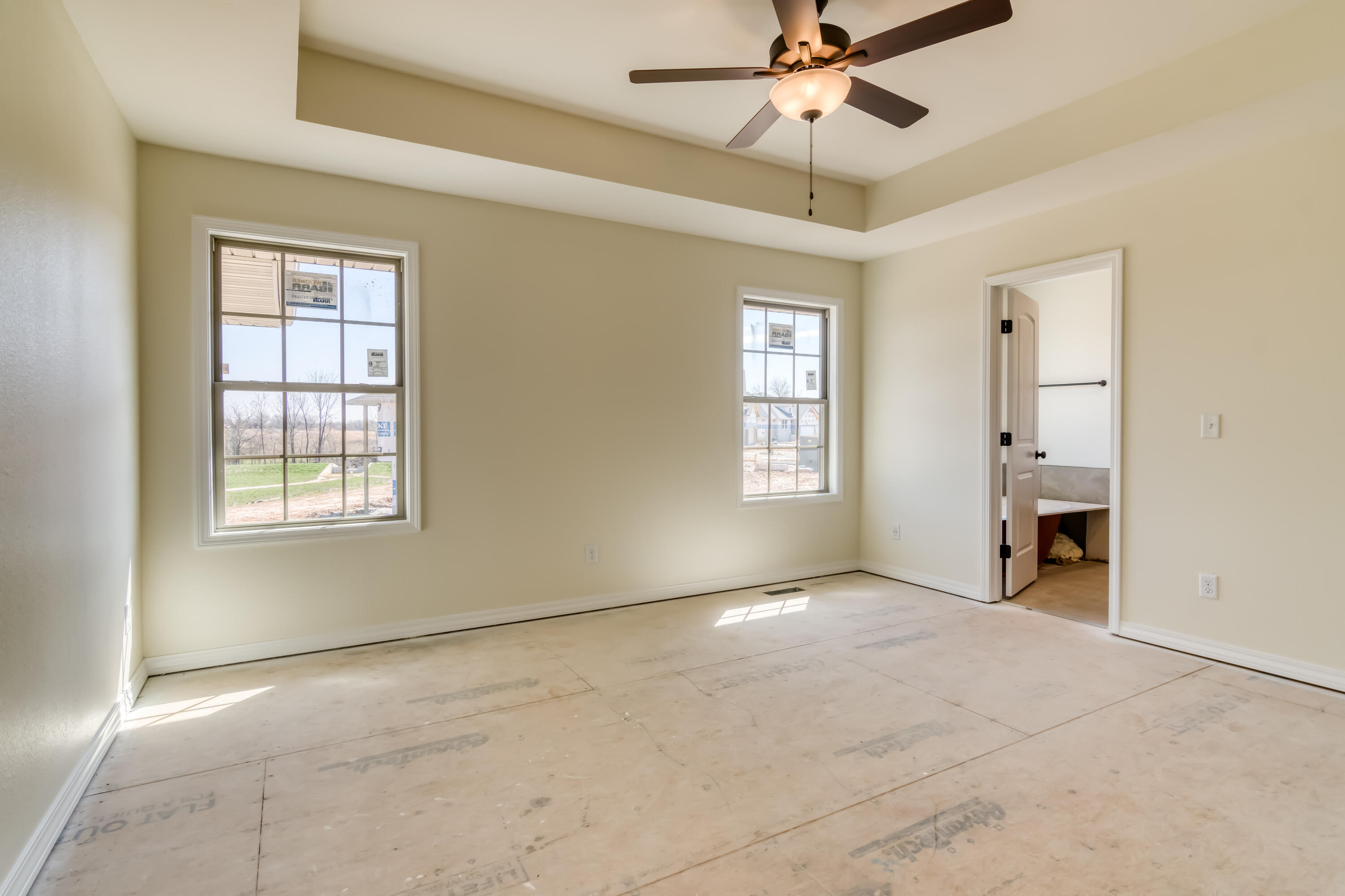 605 West Arbor Glenn Drive Property Photo 12