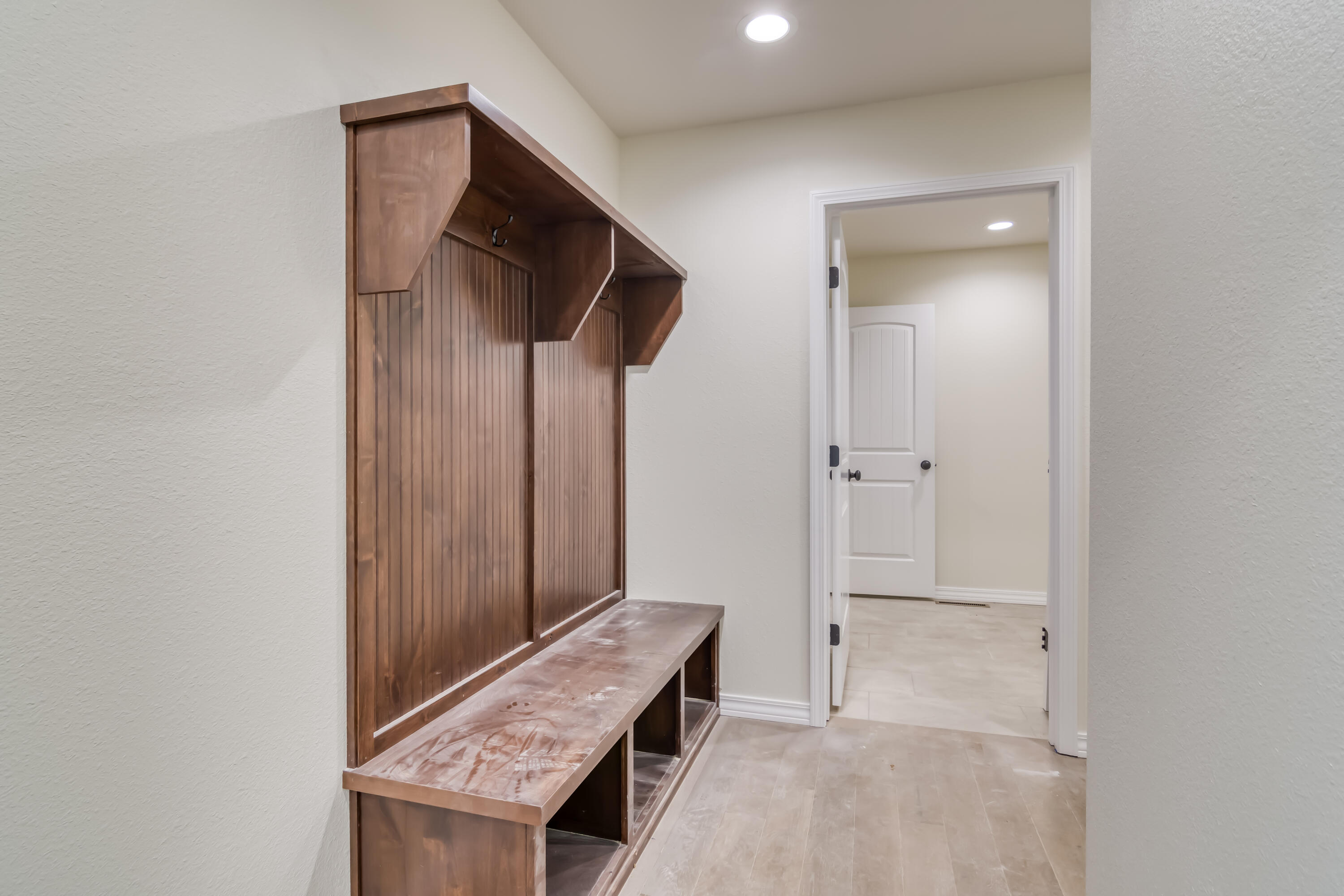 605 West Arbor Glenn Drive Property Photo 17