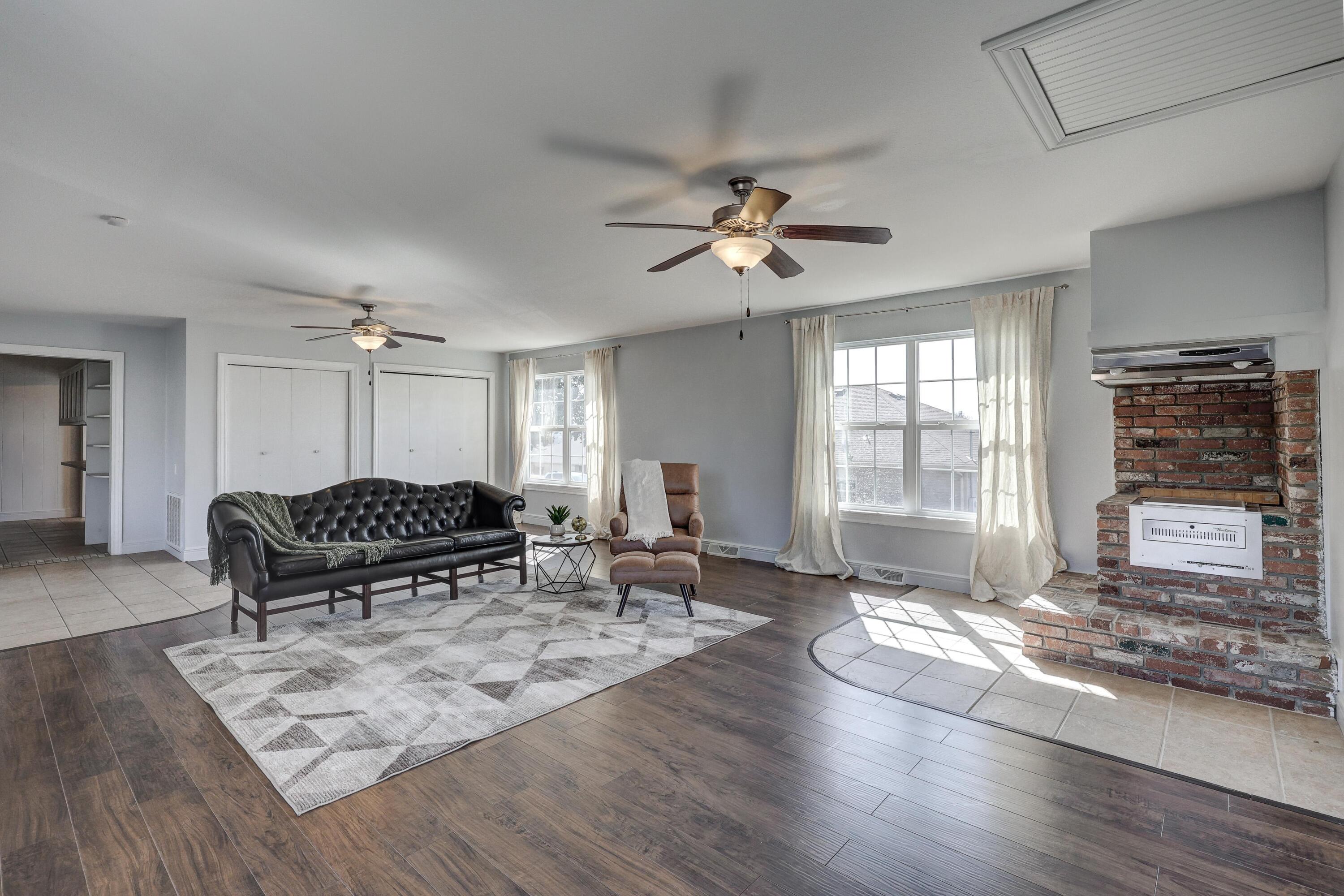 2502 South Tyler Avenue Property Photo 4