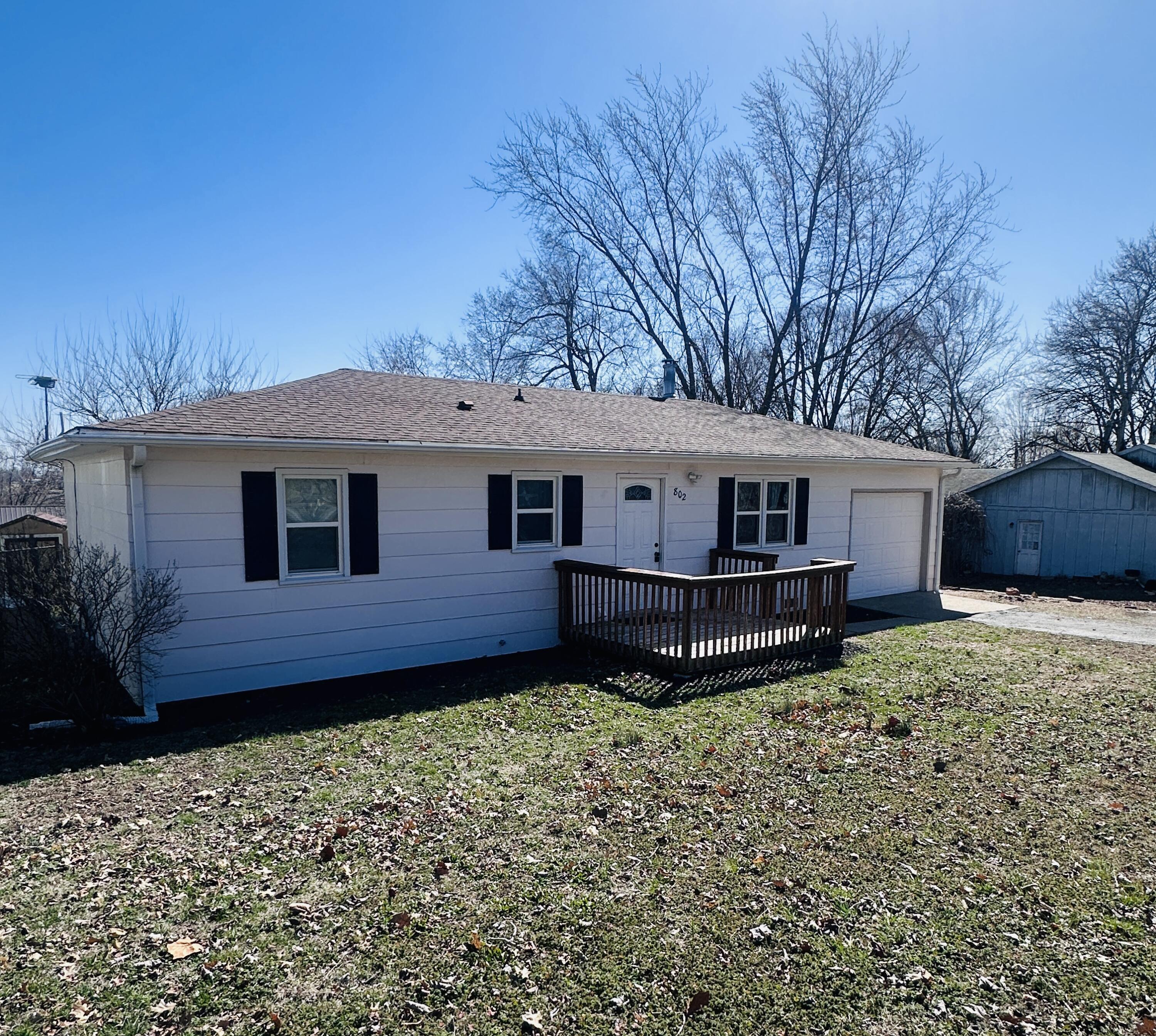 802 North Ward Property Photo