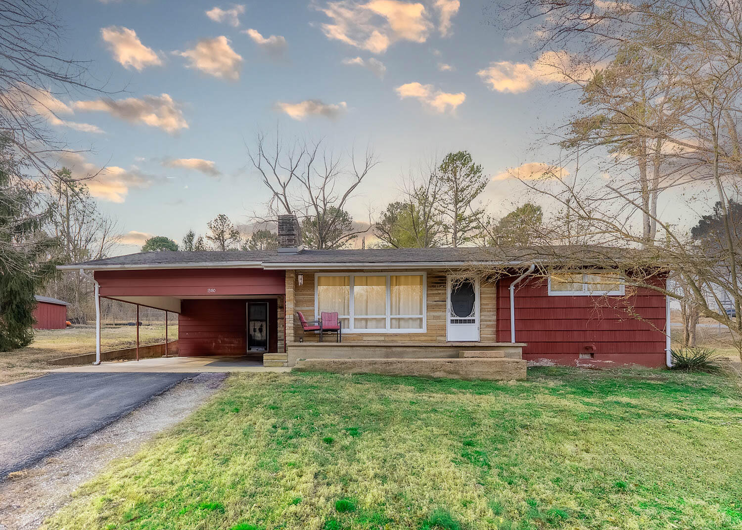 1380 Archer Avenue Property Photo