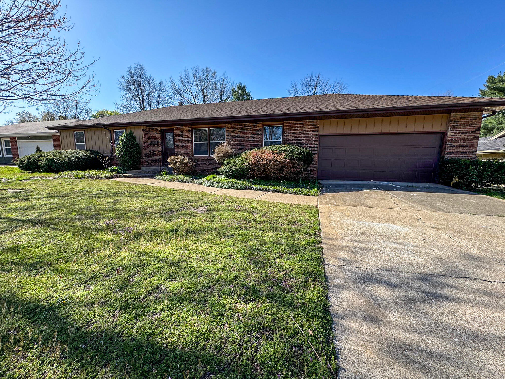 Crestview Real Estate Listings Main Image