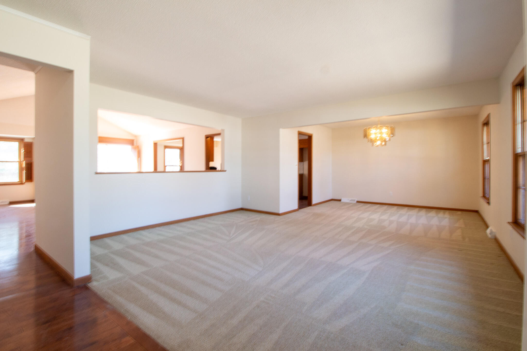 2238 East Raynell Street Property Photo 6