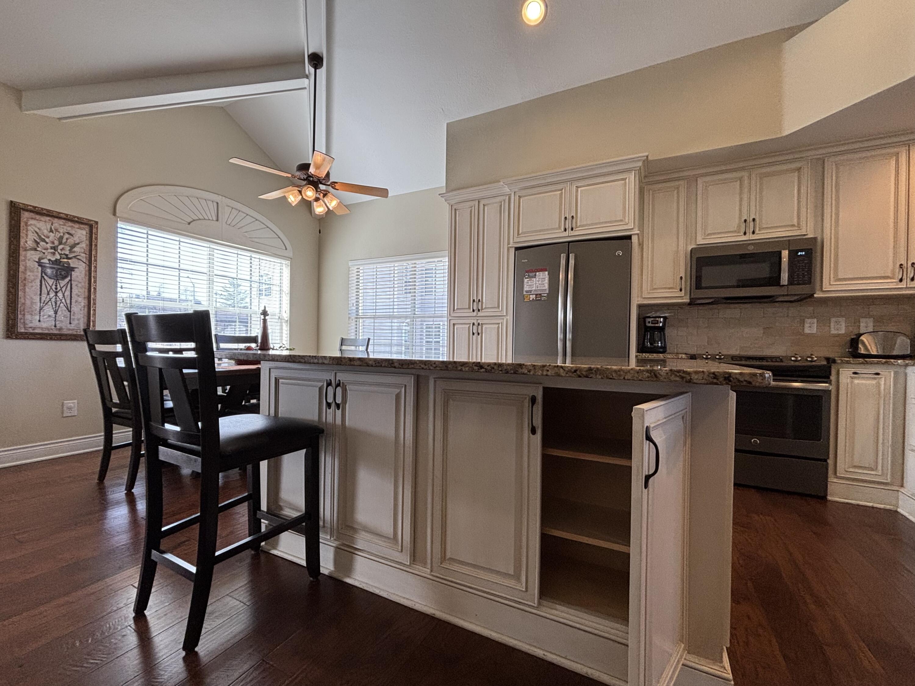 300 Glory Road Property Photo 5