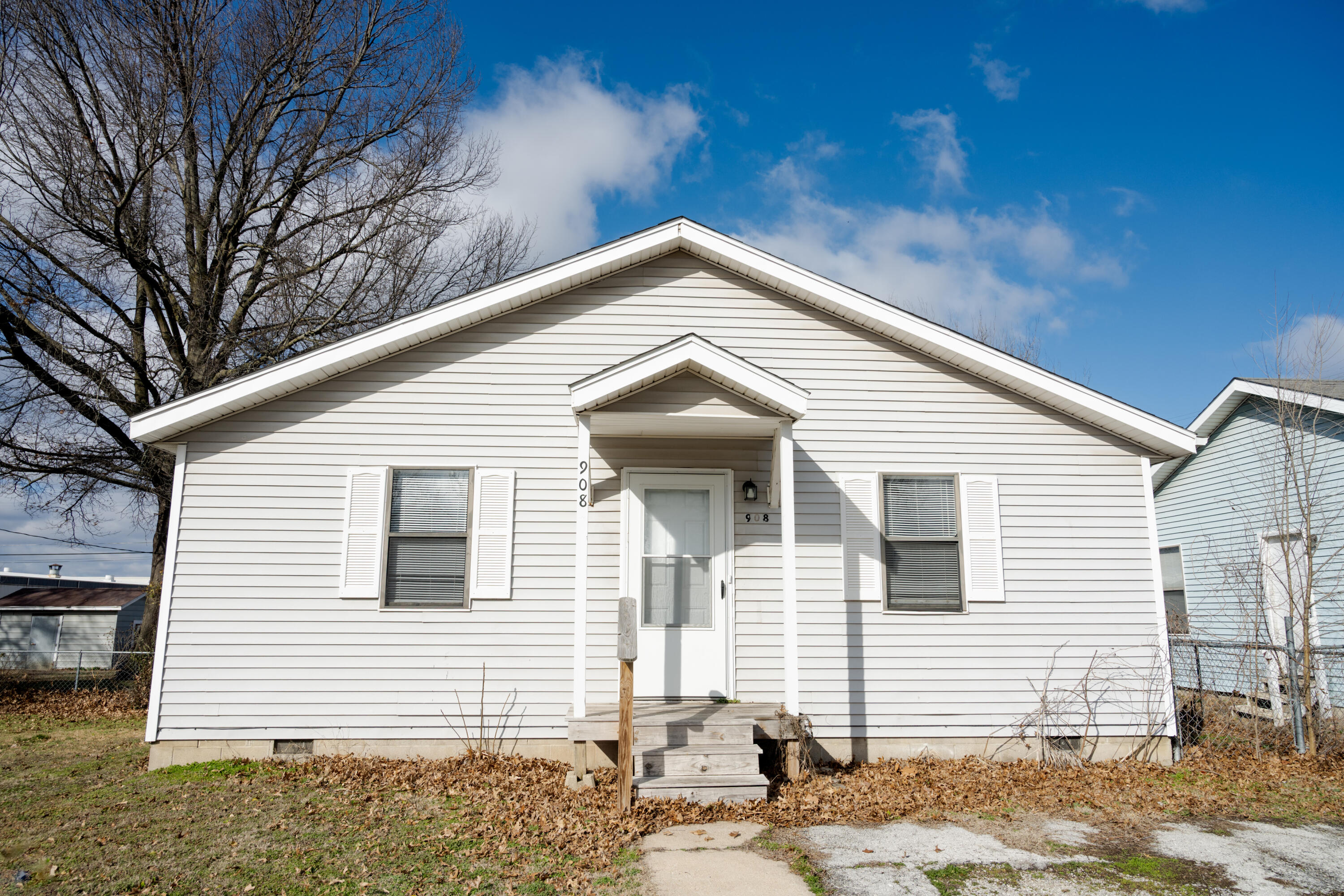 908 Jefferson Avenue Property Photo 7