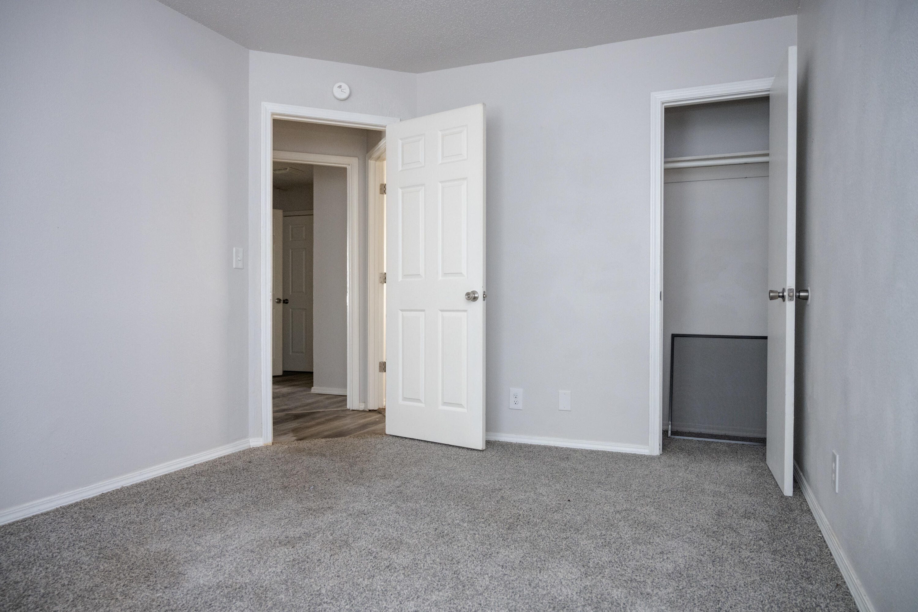 908 Jefferson Avenue Property Photo 29