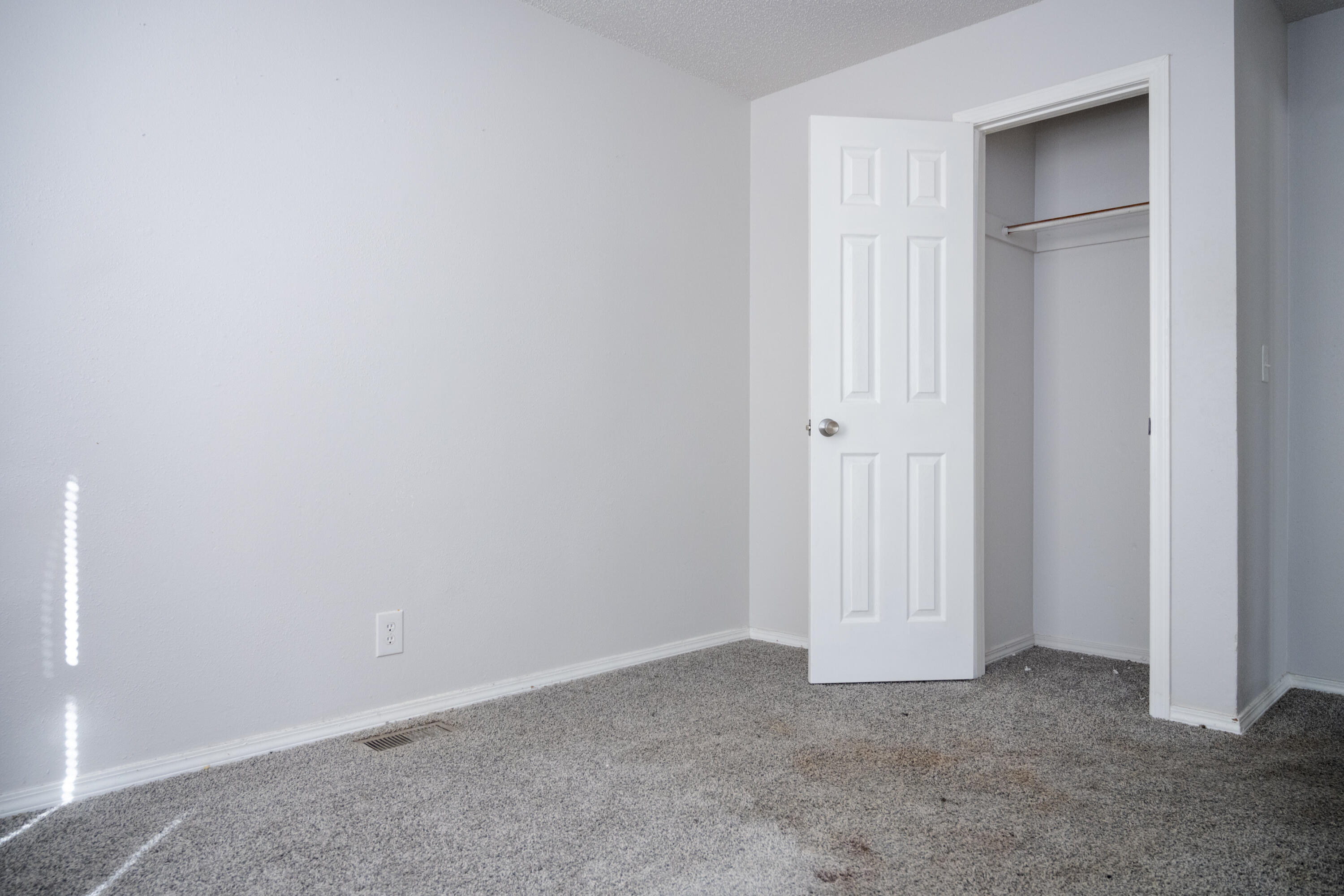 908 Jefferson Avenue Property Photo 32