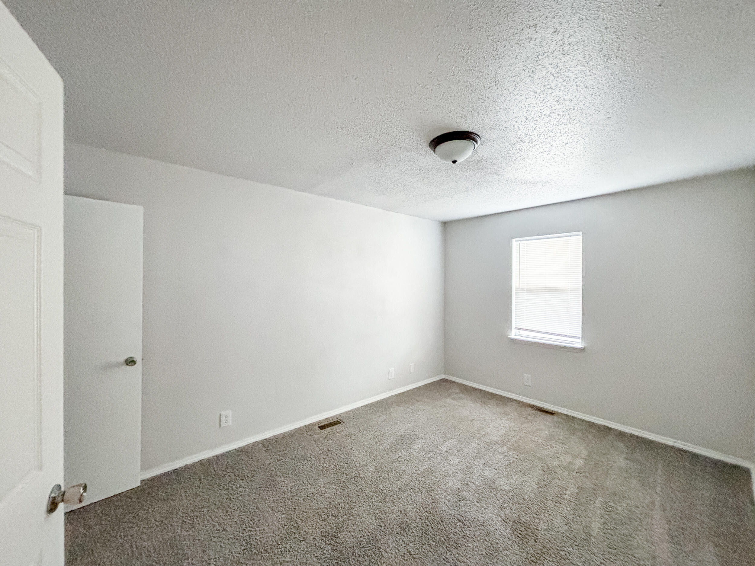 908 Jefferson Avenue Property Photo 34