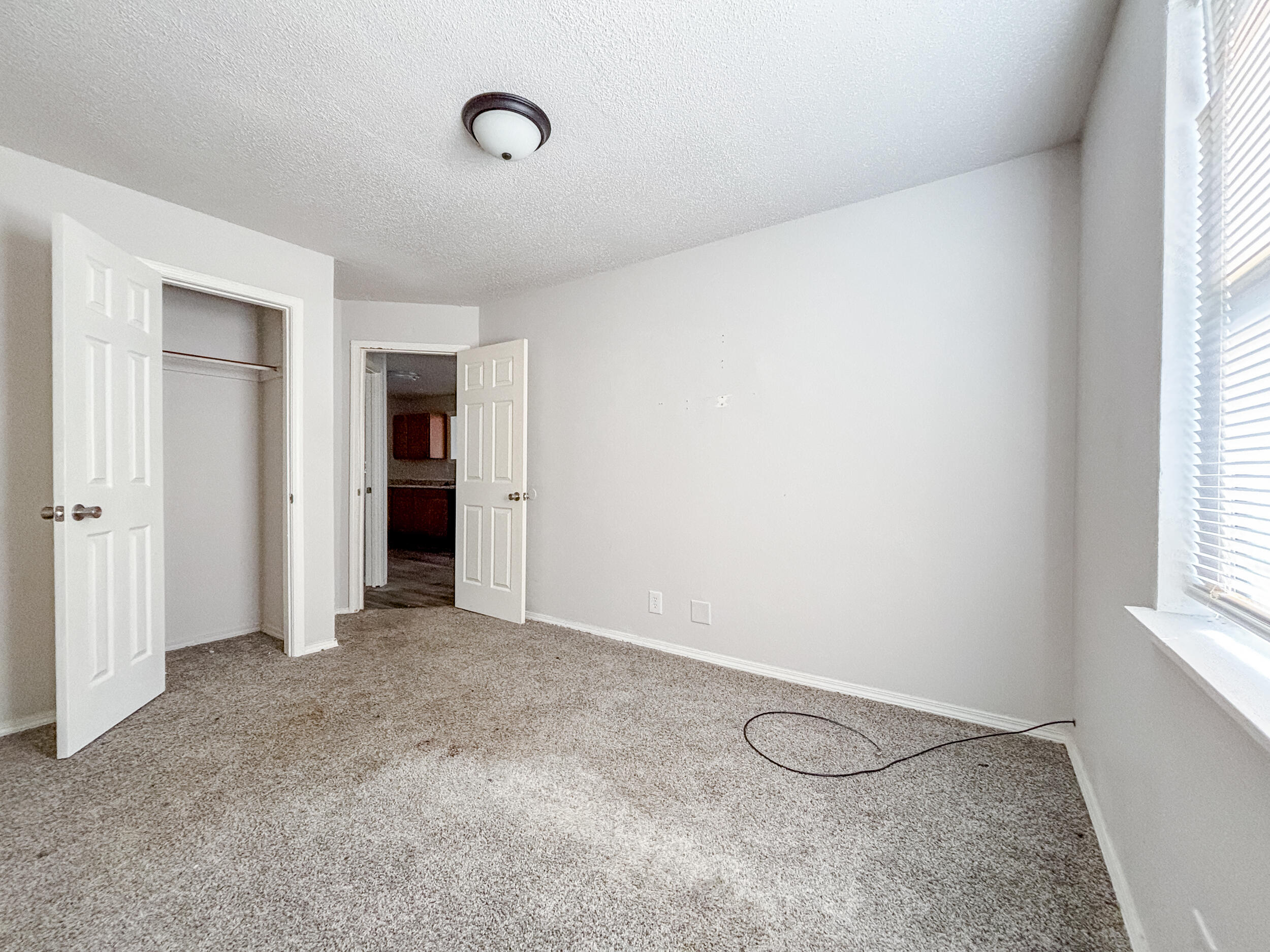 908 Jefferson Avenue Property Photo 36