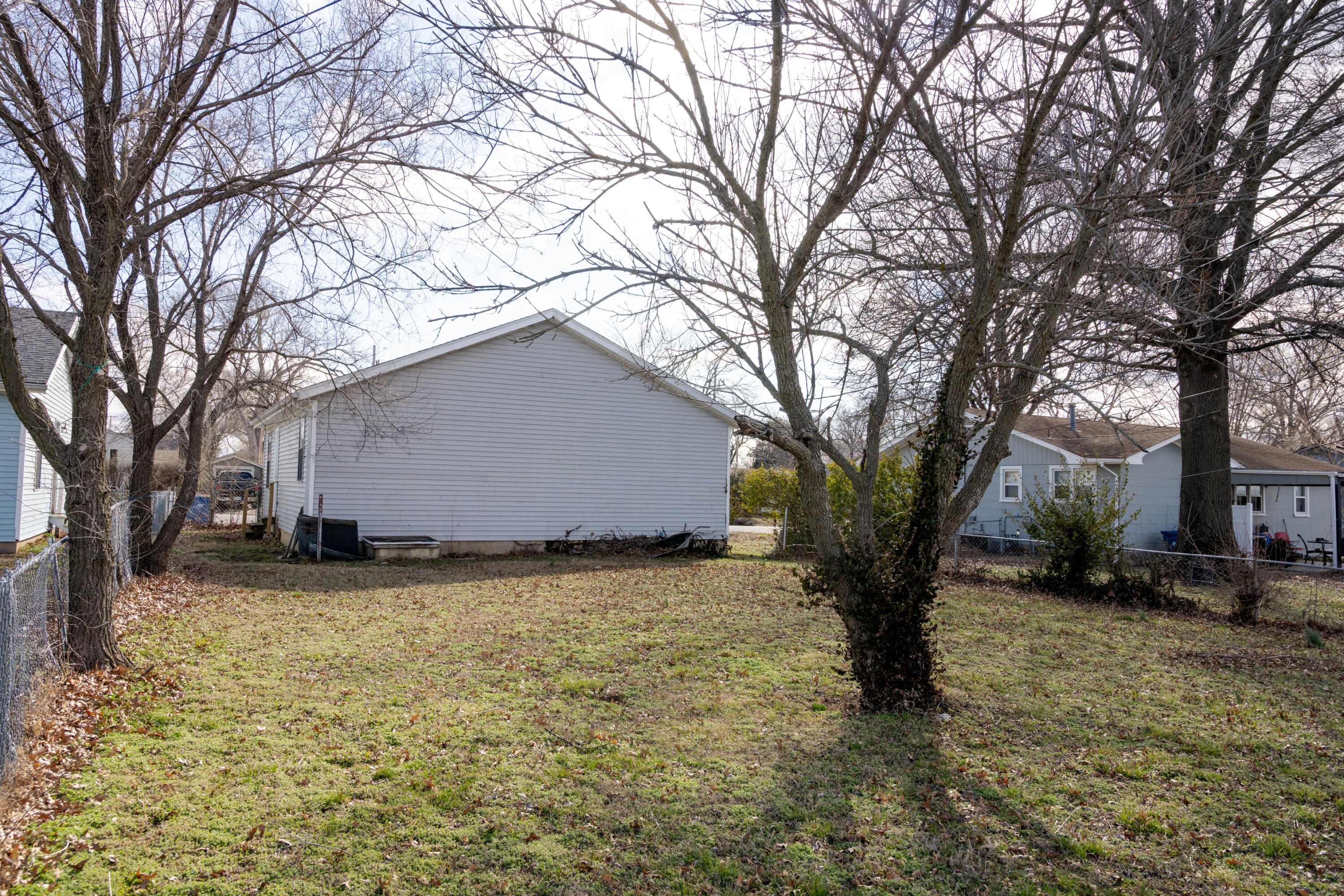 908 Jefferson Avenue Property Photo 40