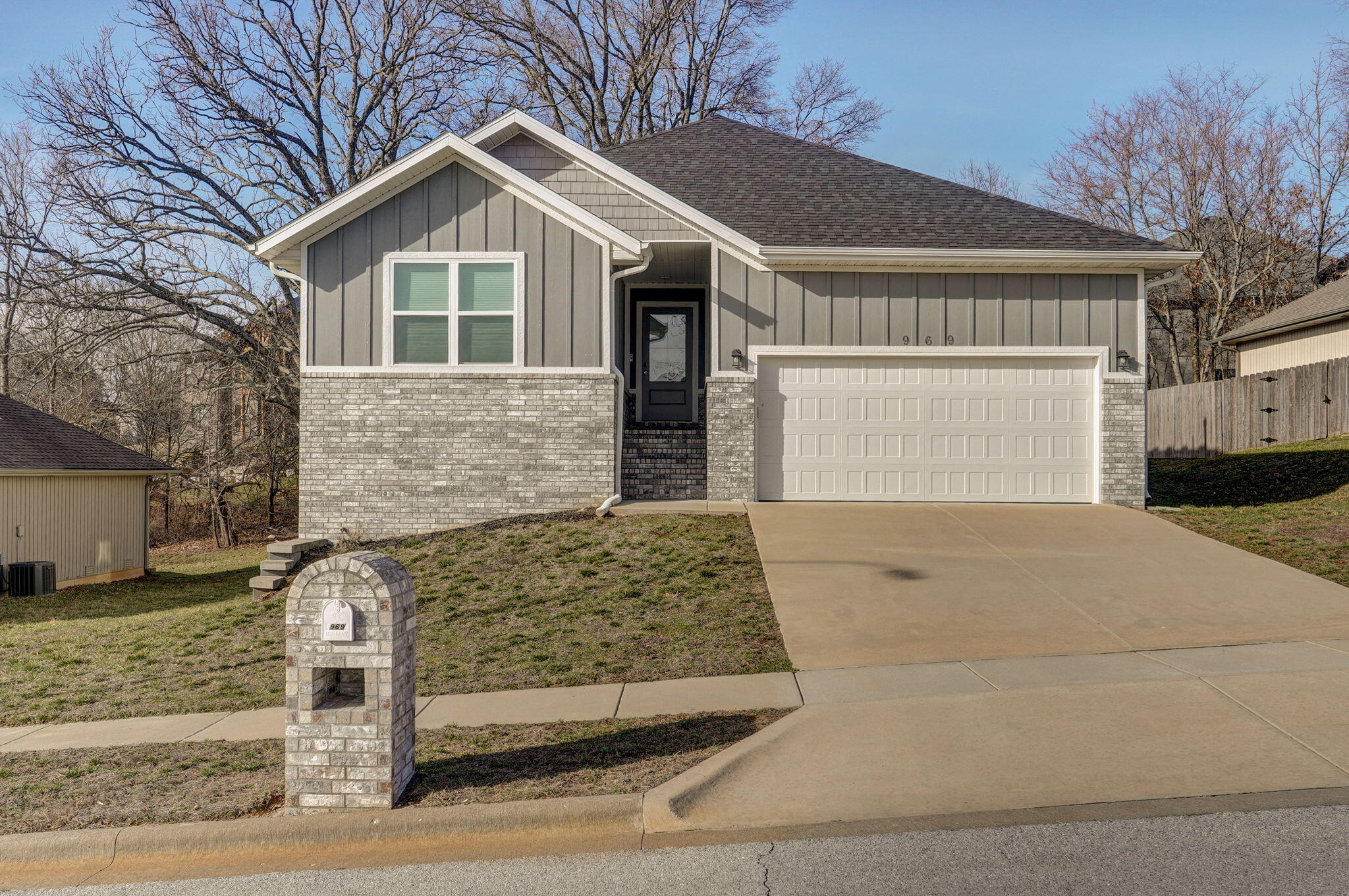 Summit Meadows Real Estate Listings Main Image