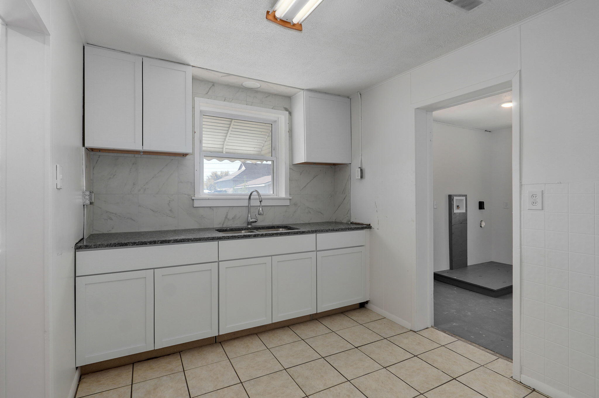 1410 West Poplar Street Property Photo 11