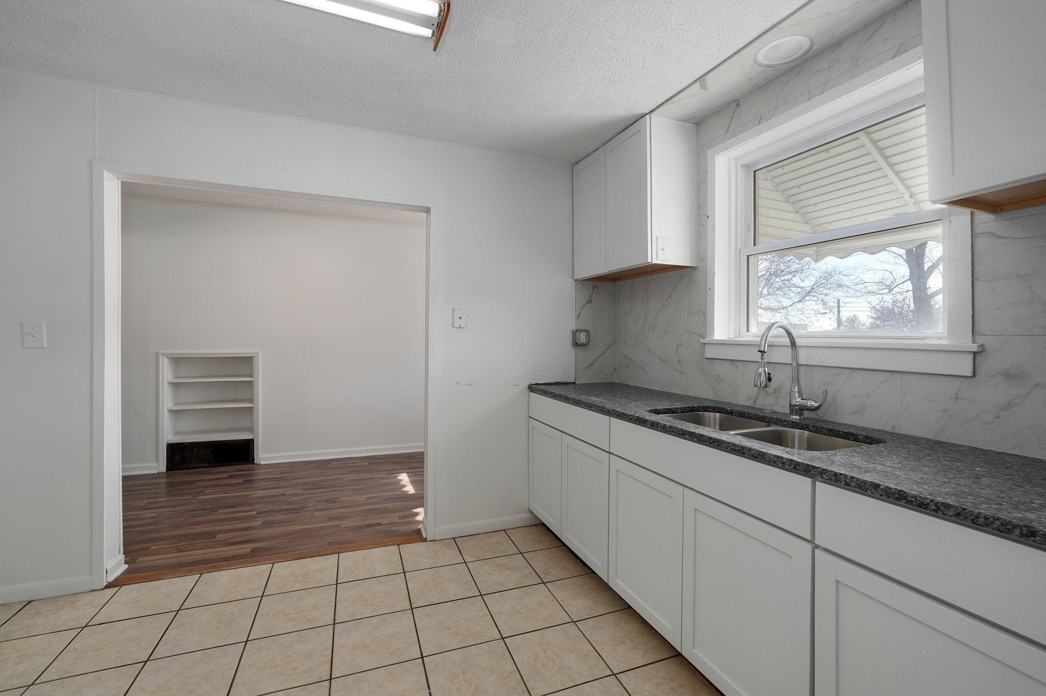 1410 West Poplar Street Property Photo 12