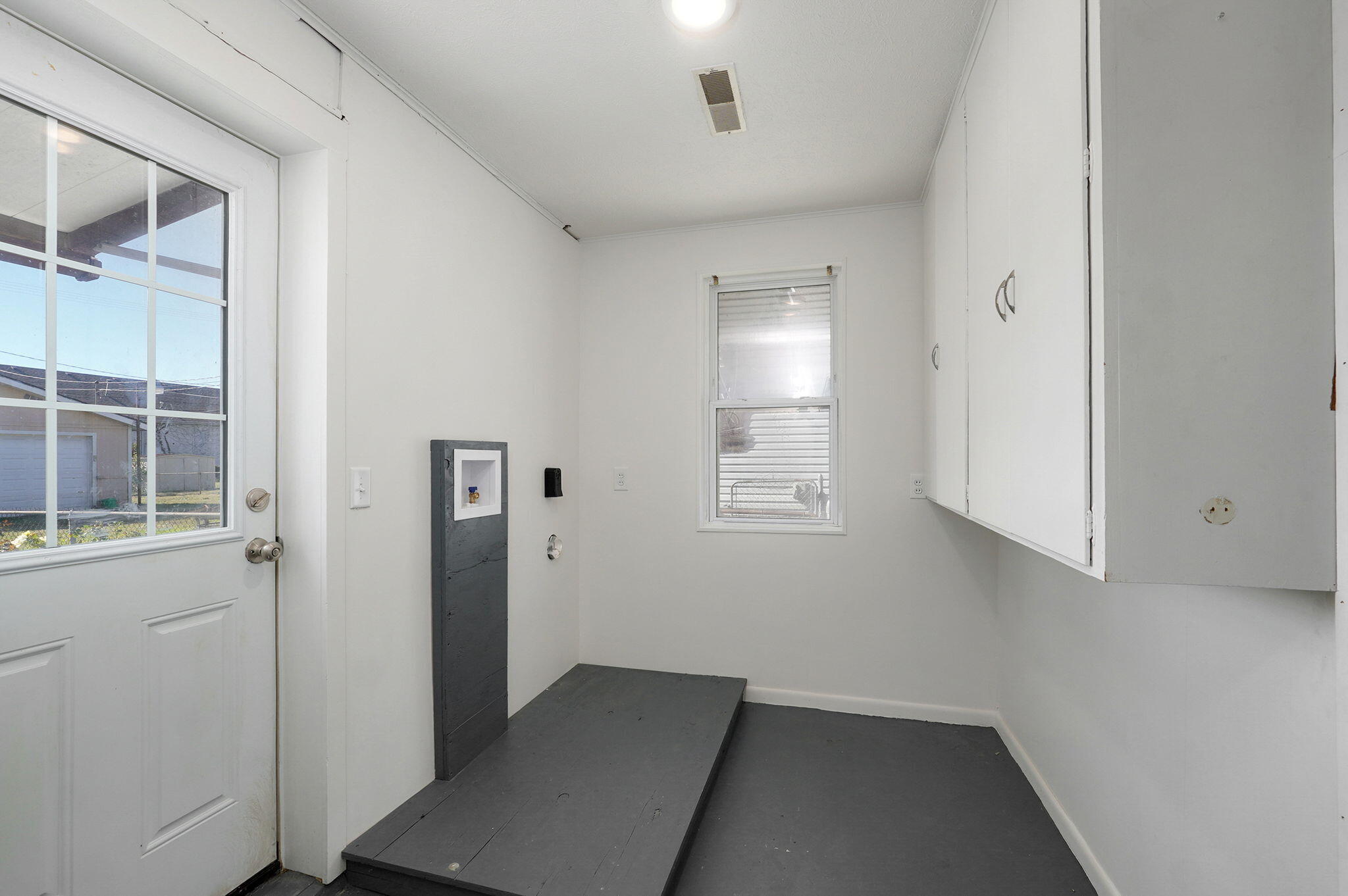1410 West Poplar Street Property Photo 14