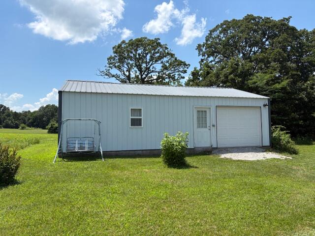 469 East 343rd Road Property Photo 2