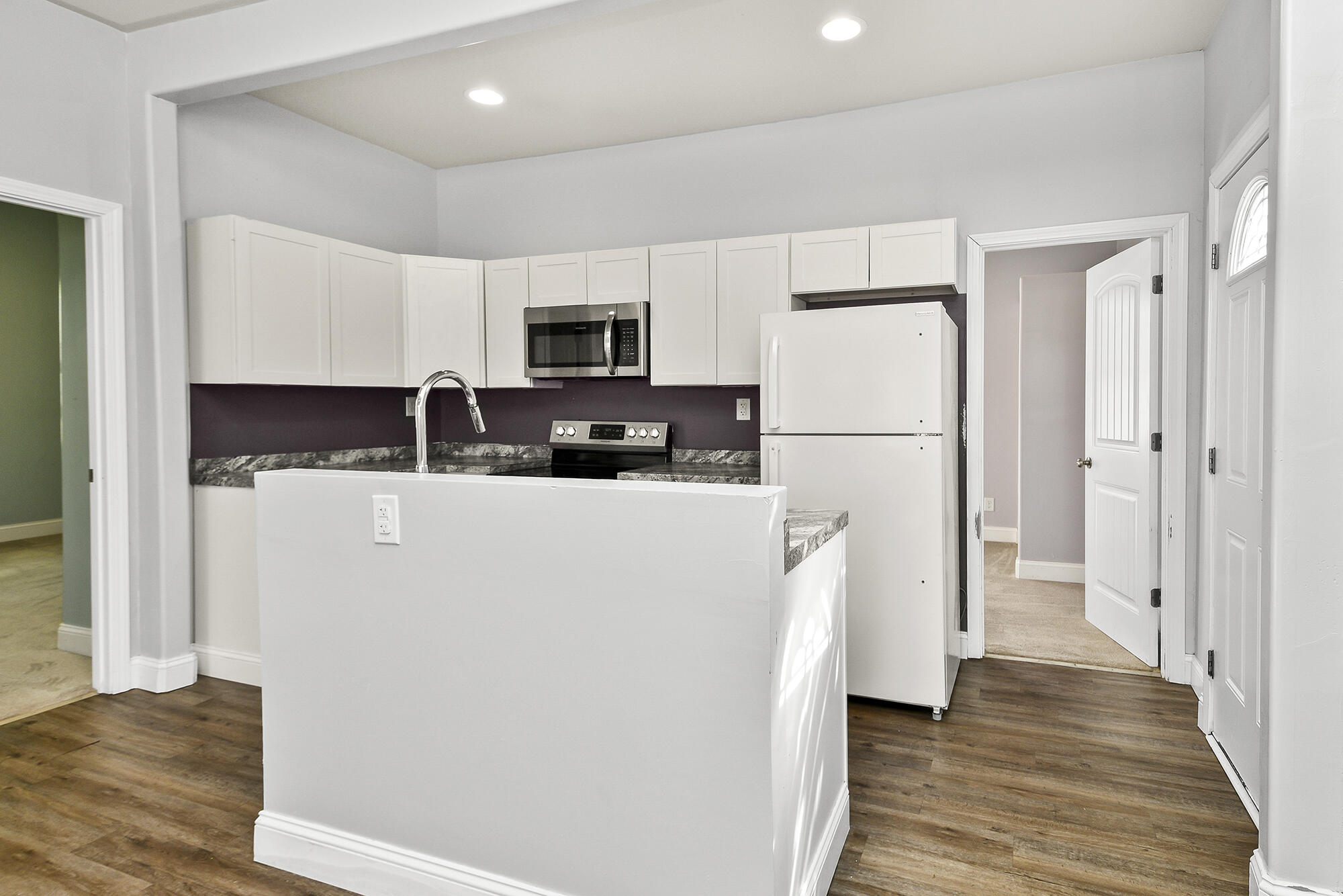 622 North Main Avenue Property Photo 8