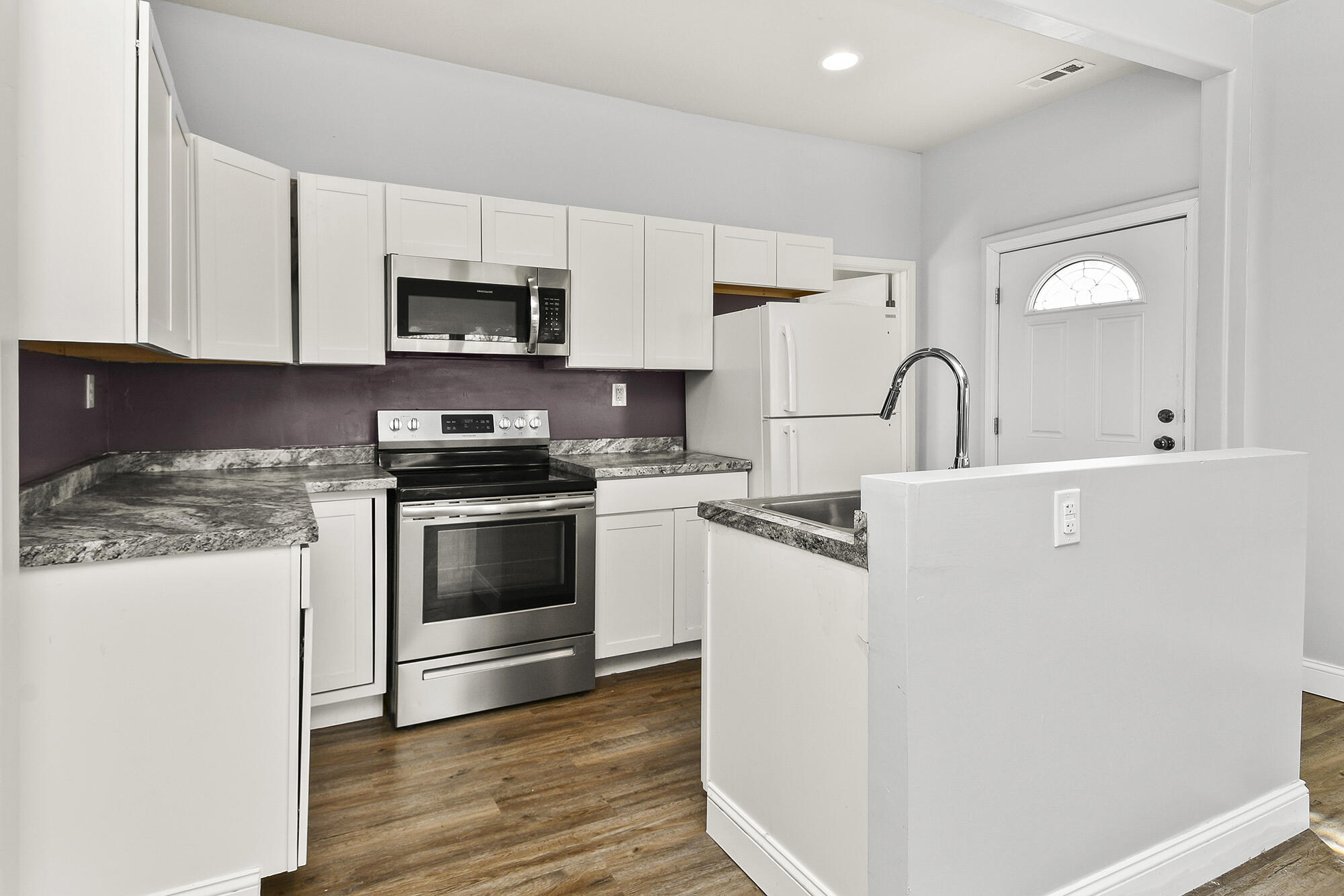 622 North Main Avenue Property Photo 9