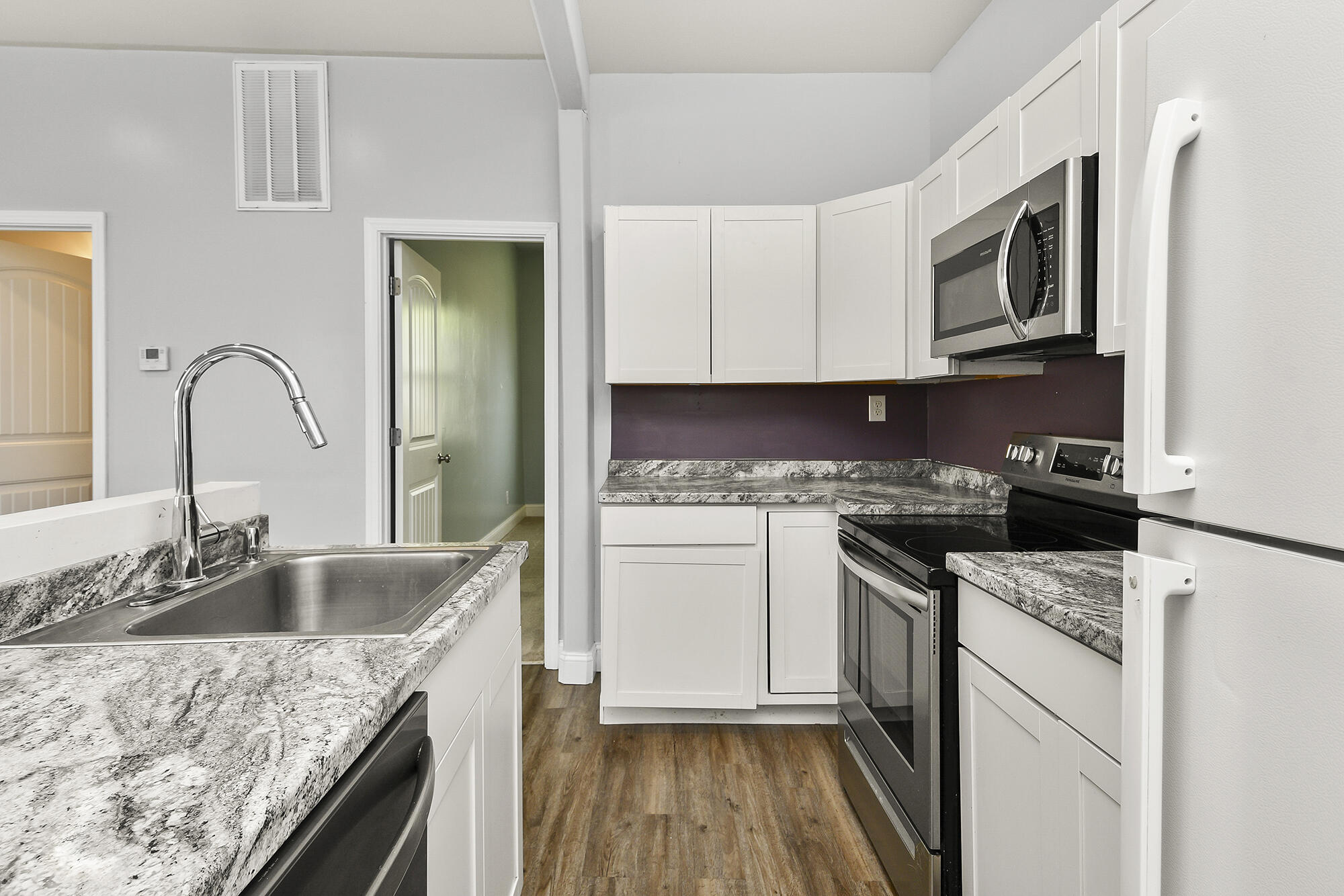 622 North Main Avenue Property Photo 10