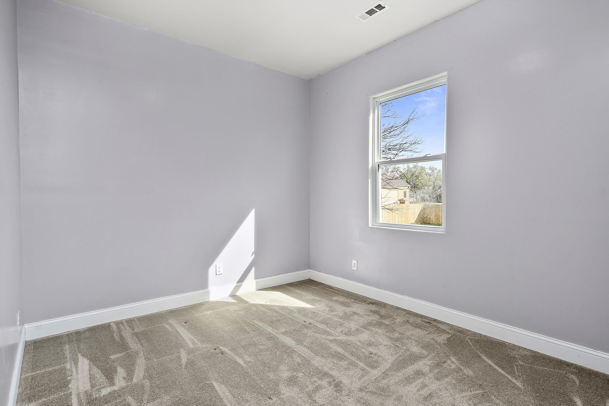622 North Main Avenue Property Photo 19