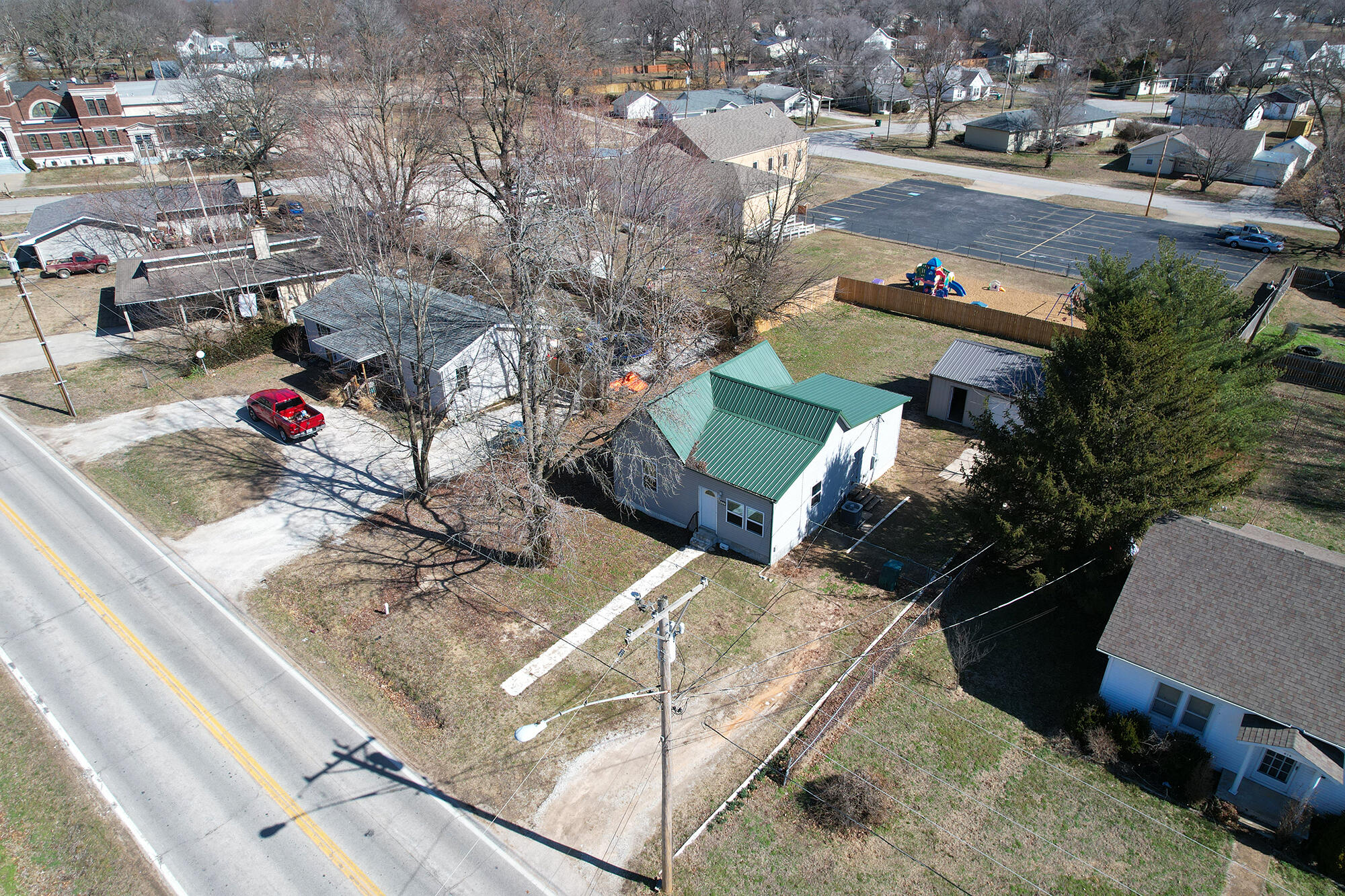 622 North Main Avenue Property Photo 36