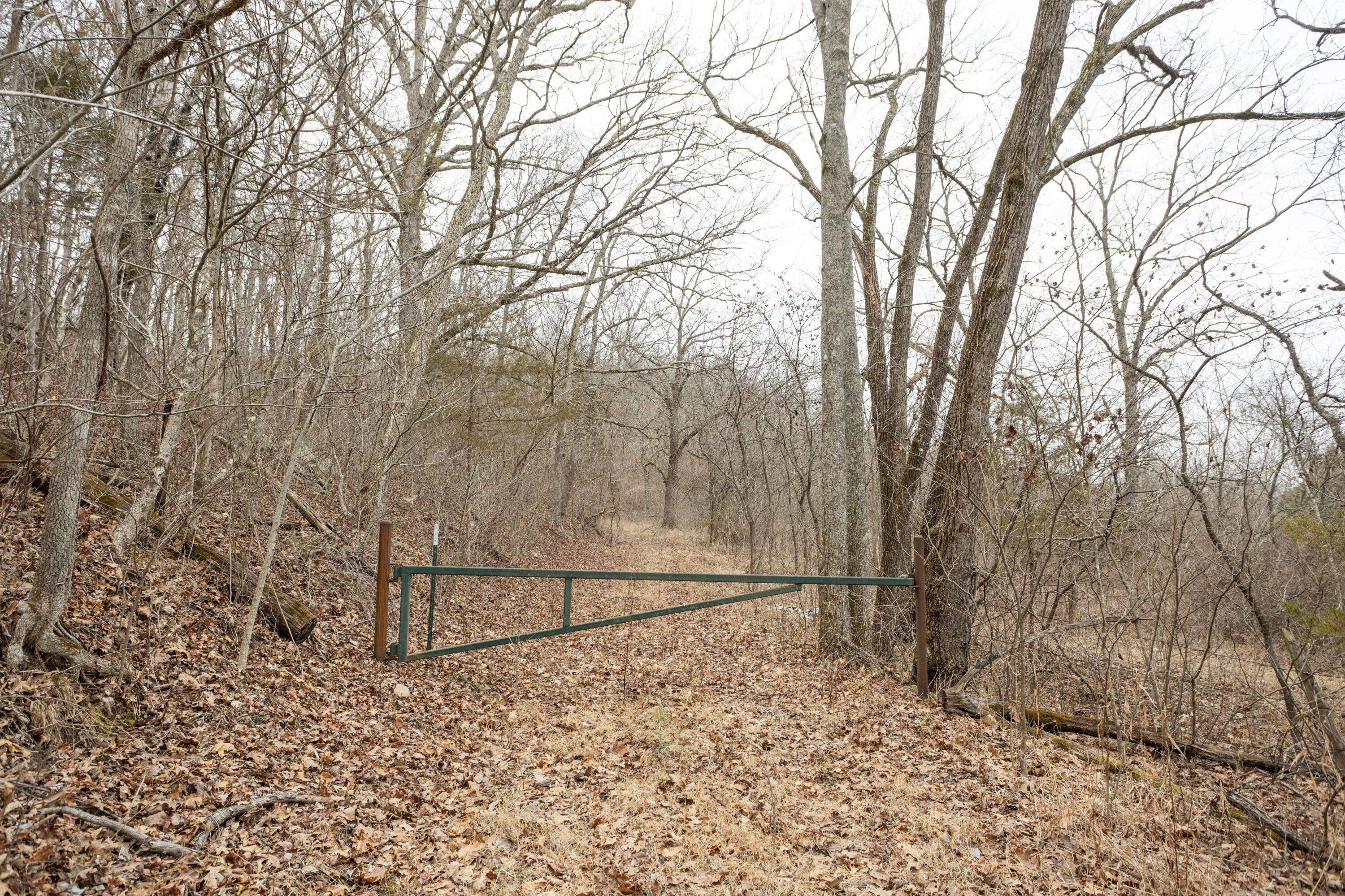 000 U-105a Property Photo 3