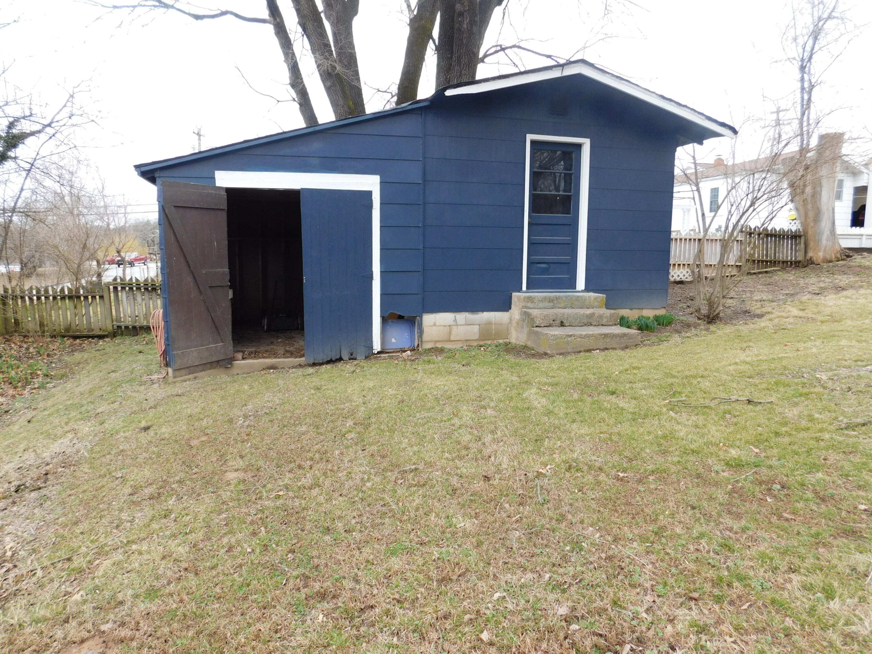 99 First Street Property Photo 15