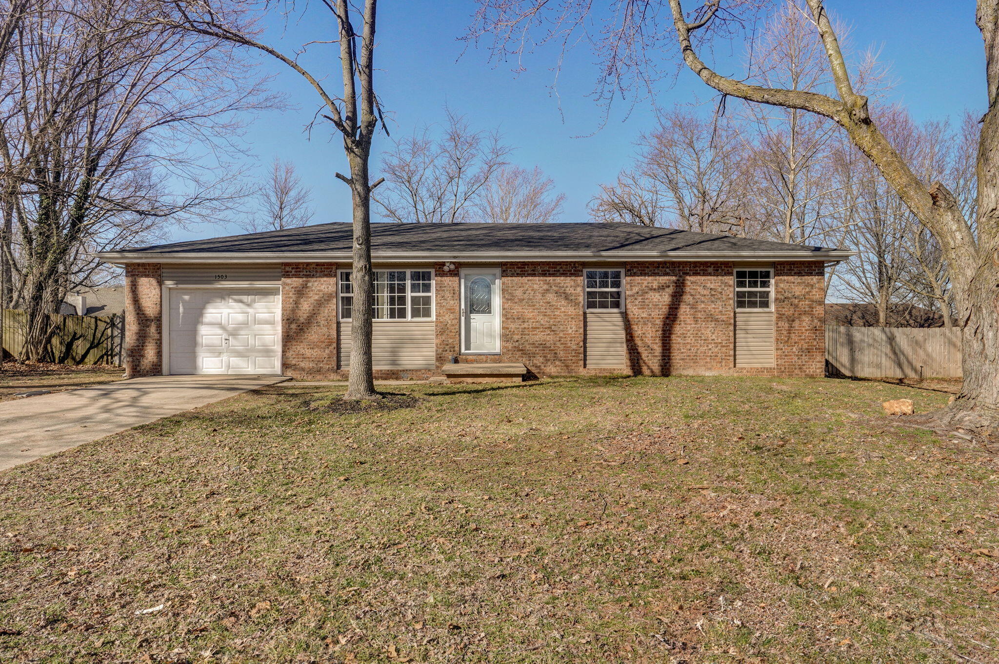 1503 East Kentwood Street Property Photo