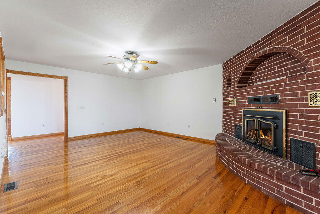 21671 State Hwy. 37 Property Photo 16