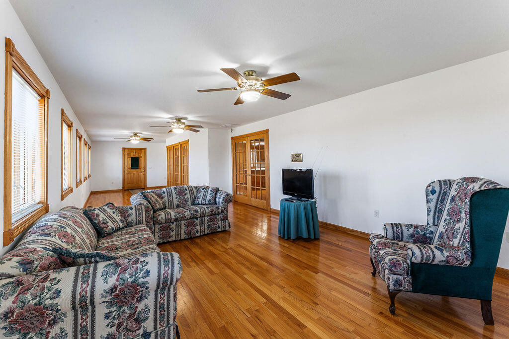 21671 State Hwy. 37 Property Photo 18