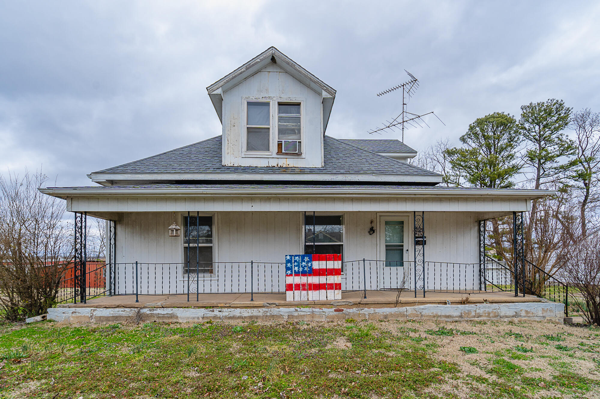 804 Missouri Avenue Property Photo