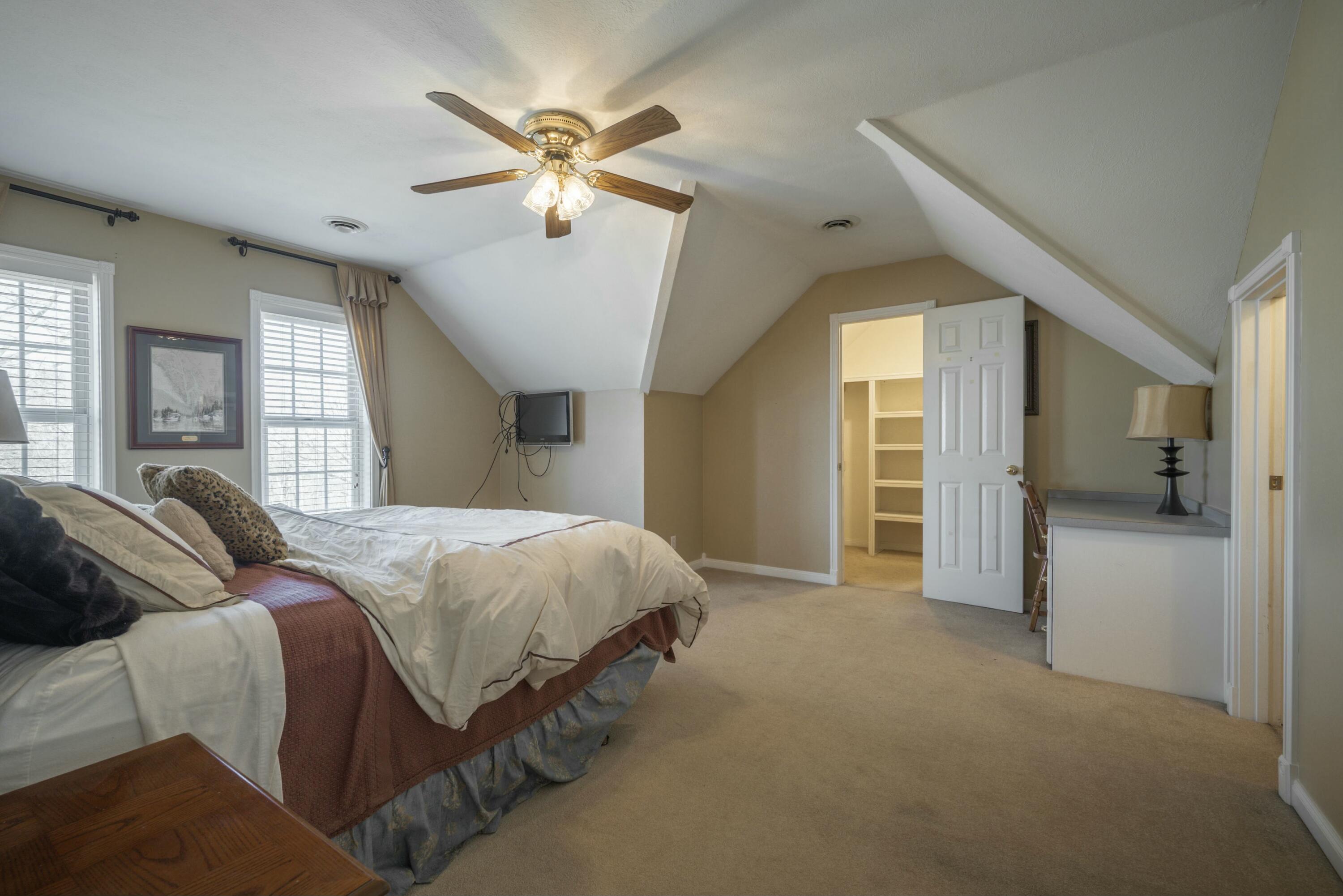 8334 Lawrence 2194 Property Photo 28
