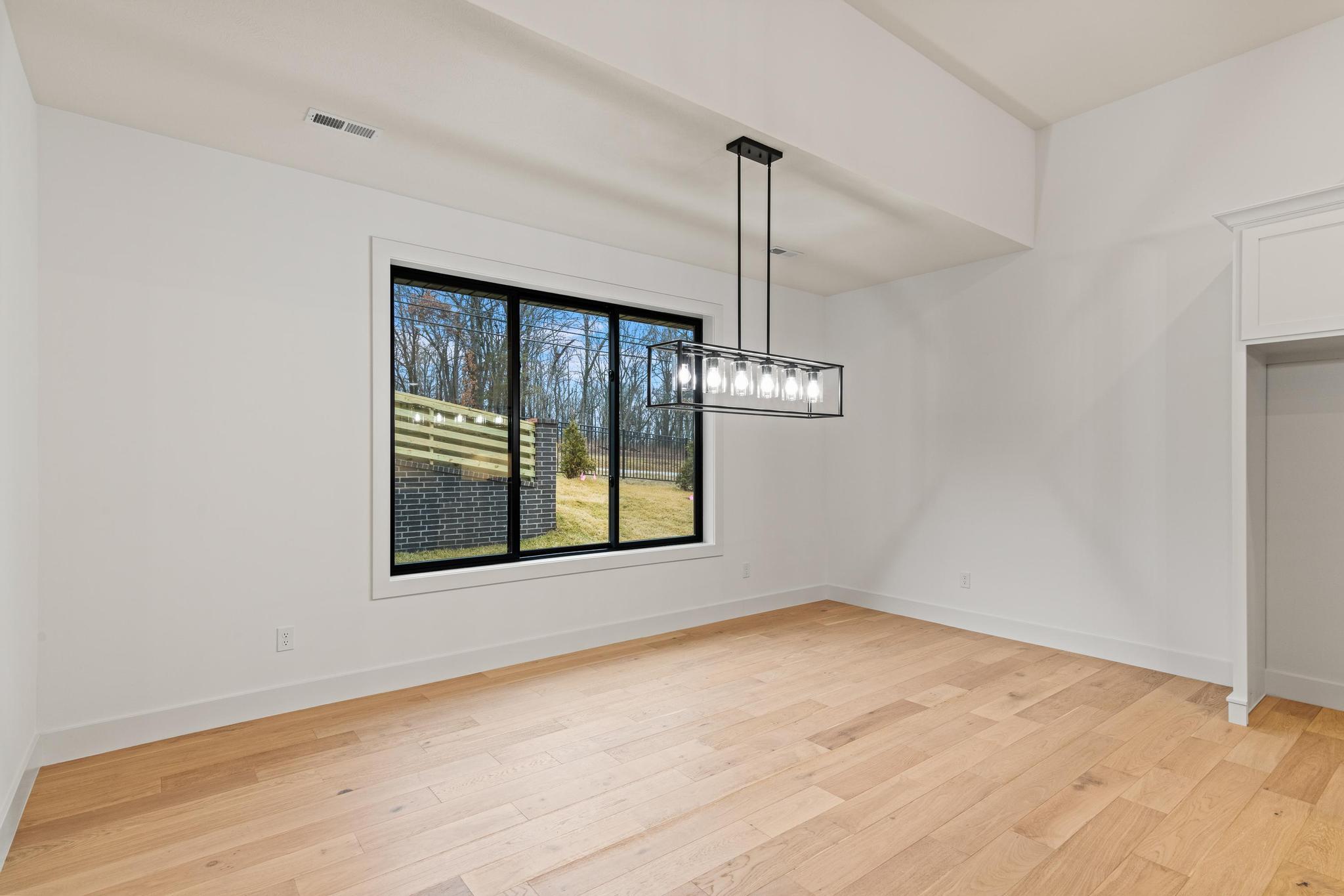 3941 East Woodhue Street Property Photo 10